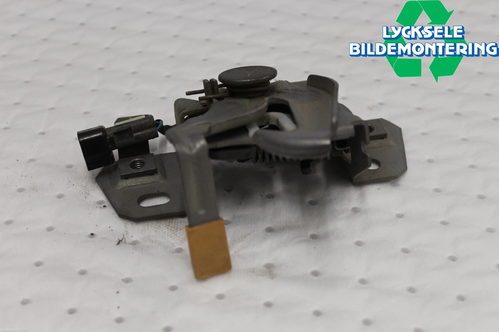 Volvo C30 10-13 Huvlås