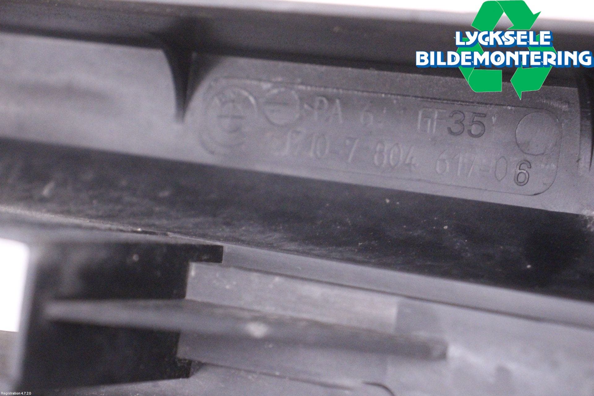 BMW 5 F10/F11/F18 09-17 Kylarfäste-Ram-Balk