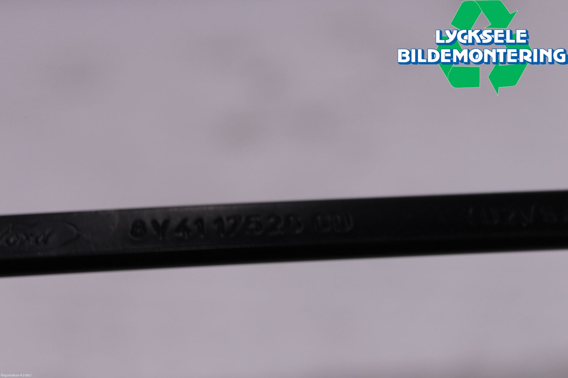 Ford KUGA 08-12 Torkararm Armar Vindruta