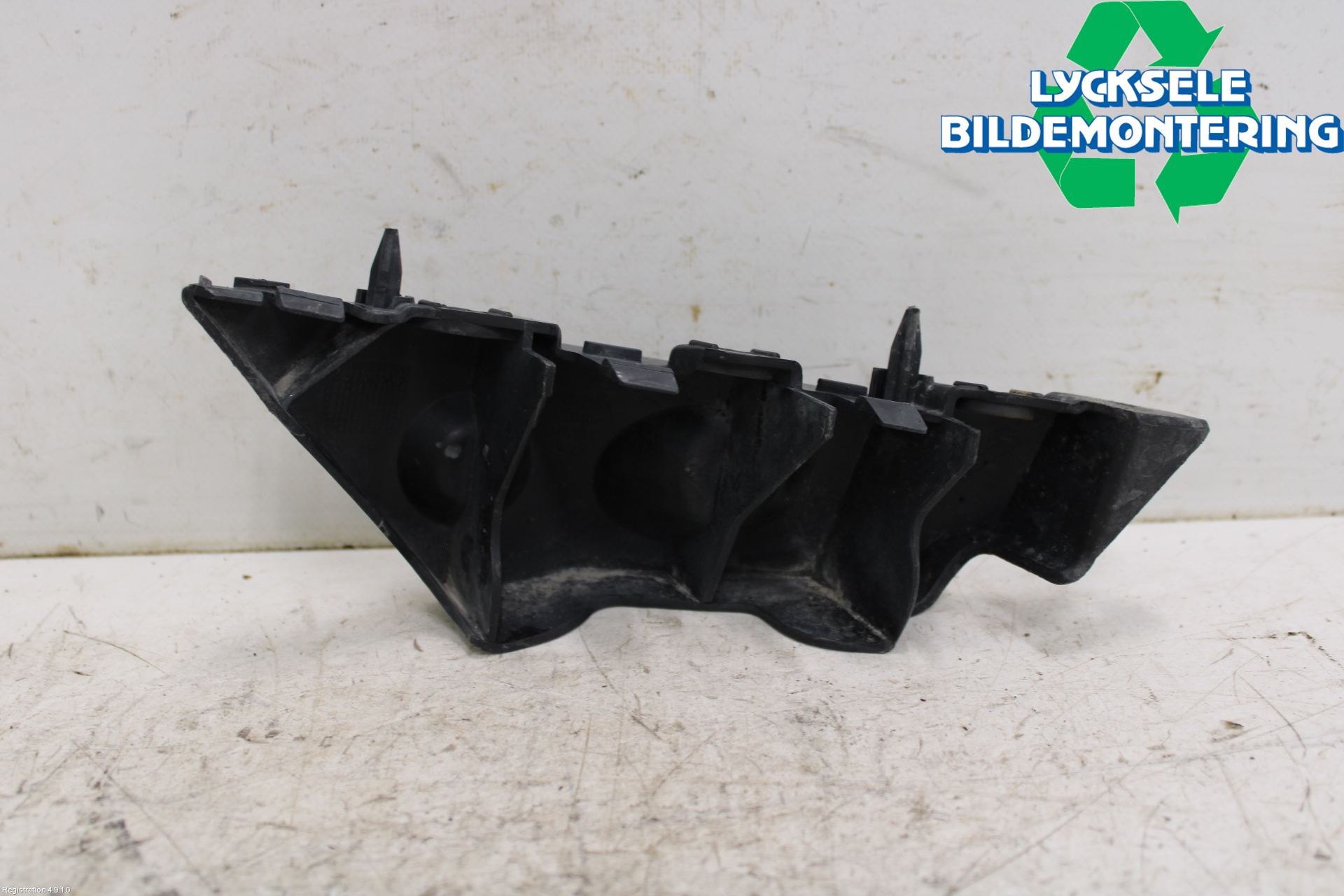 Ford C-MAX II  11-14 Stötfångarfäste Fram Vä