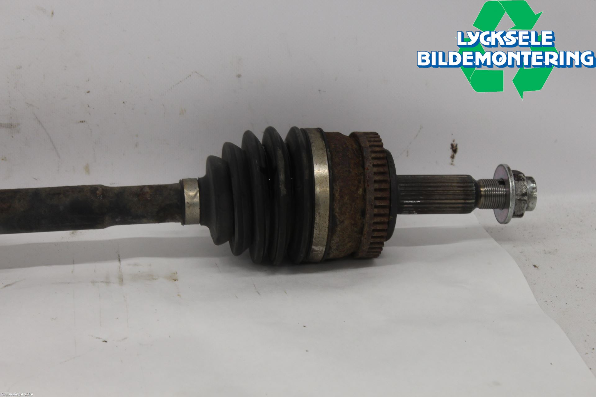 Hyundai i40 08-15 Drivaxel Fram Höger