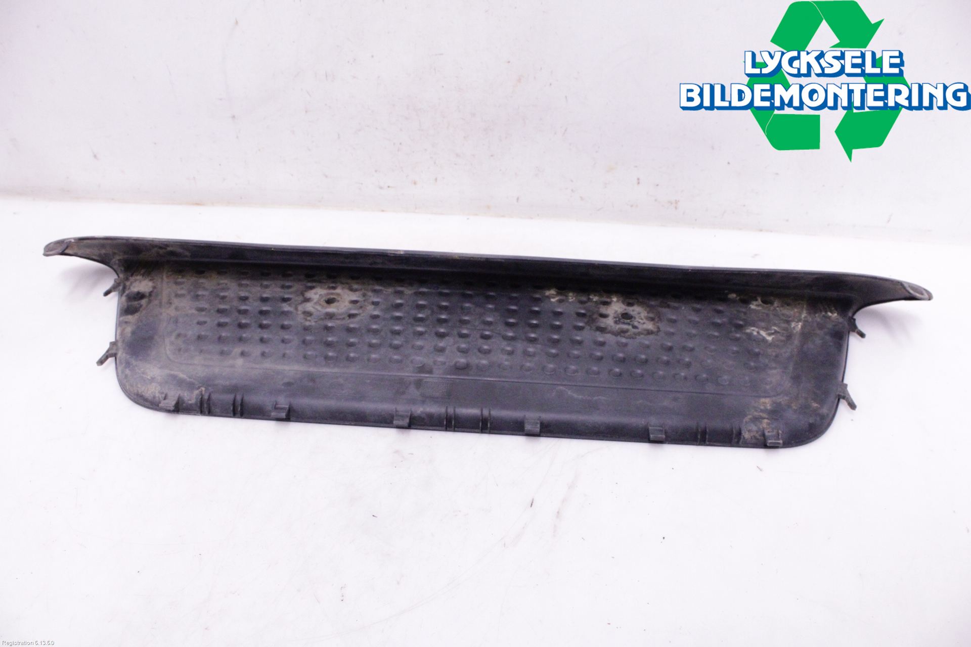 Volkswagen VW AMAROK 2H 10-22 Stötfångardel Bak Mitt