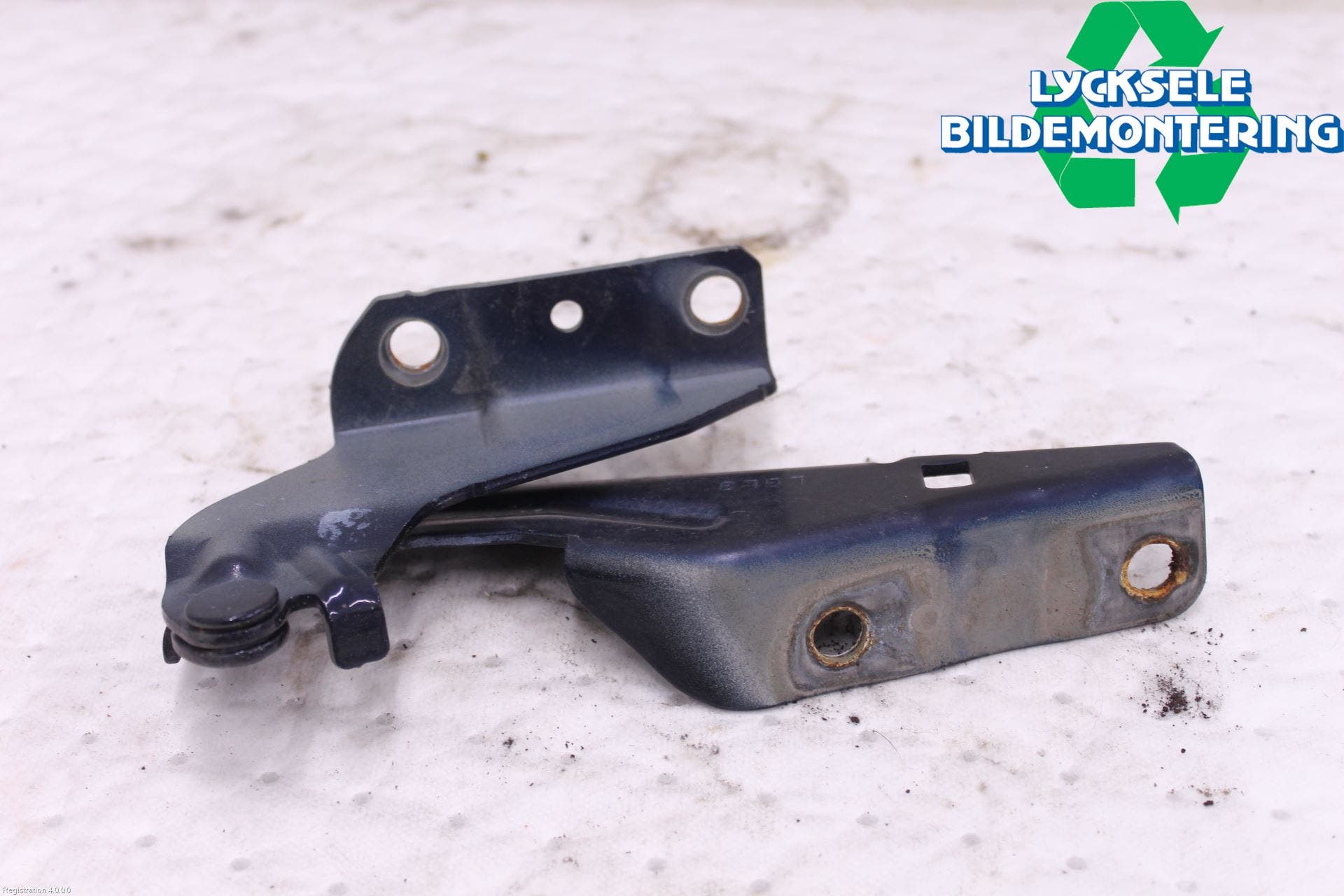 Mitsubishi OUTLANDER 07-12 Huvgångjärn