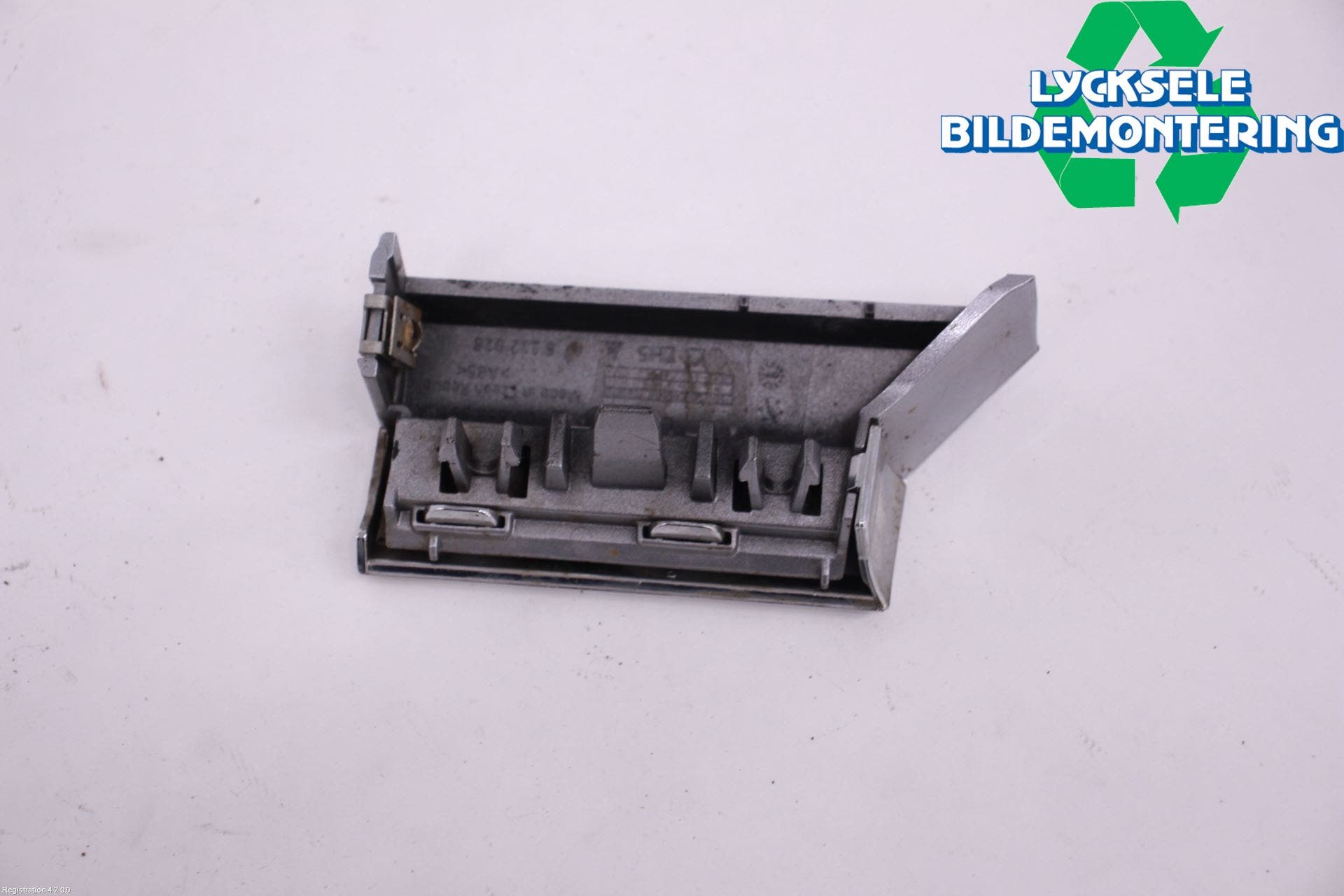 Volkswagen VW PASSAT 15-19 Sidokjol Vä