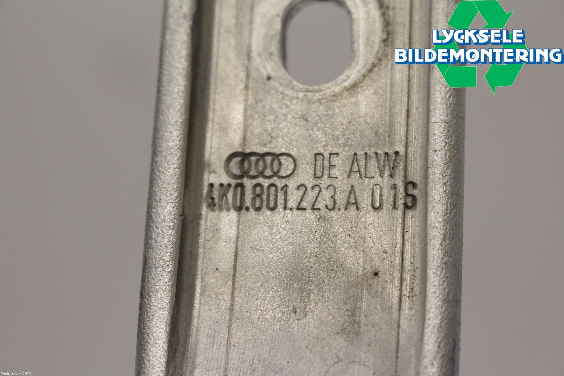 Audi A6 F2/C8 19- Fjäderbensstag