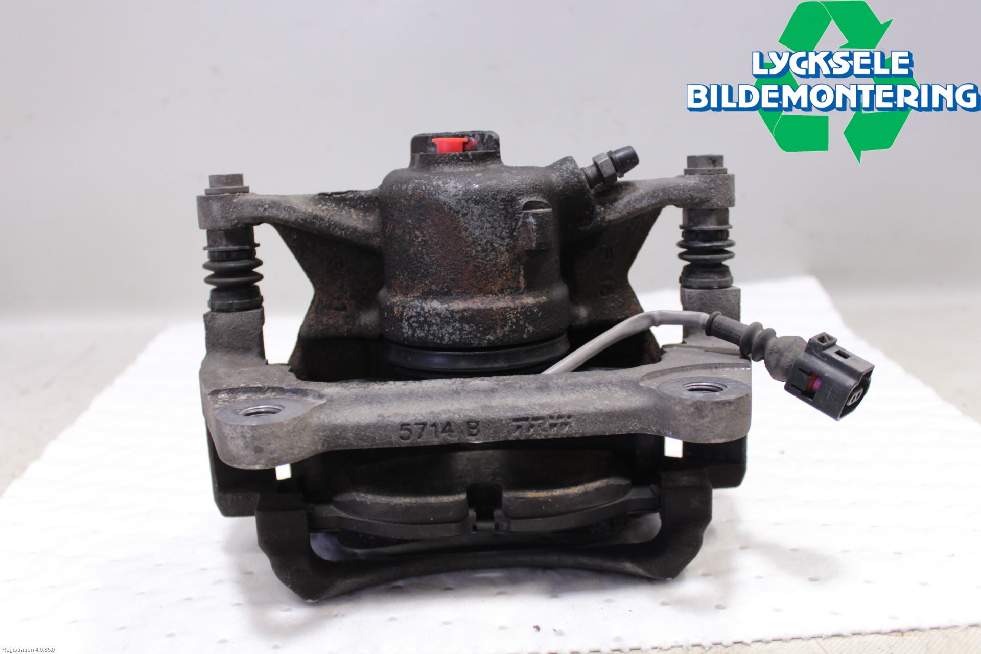 Volkswagen VW PASSAT 15-19 Bromsok Fram Höger