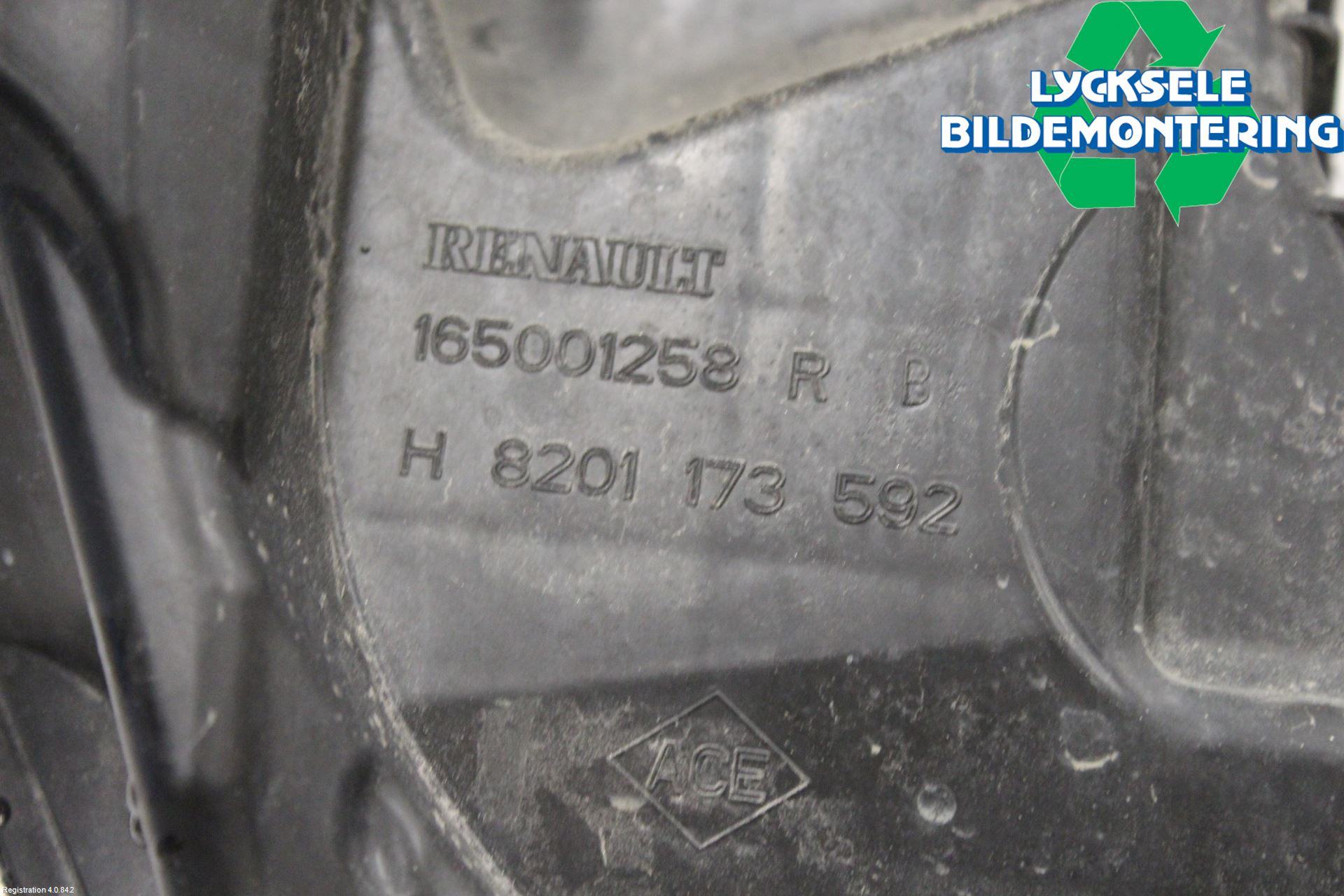 Dacia DUSTER 10-17 Luftrenare