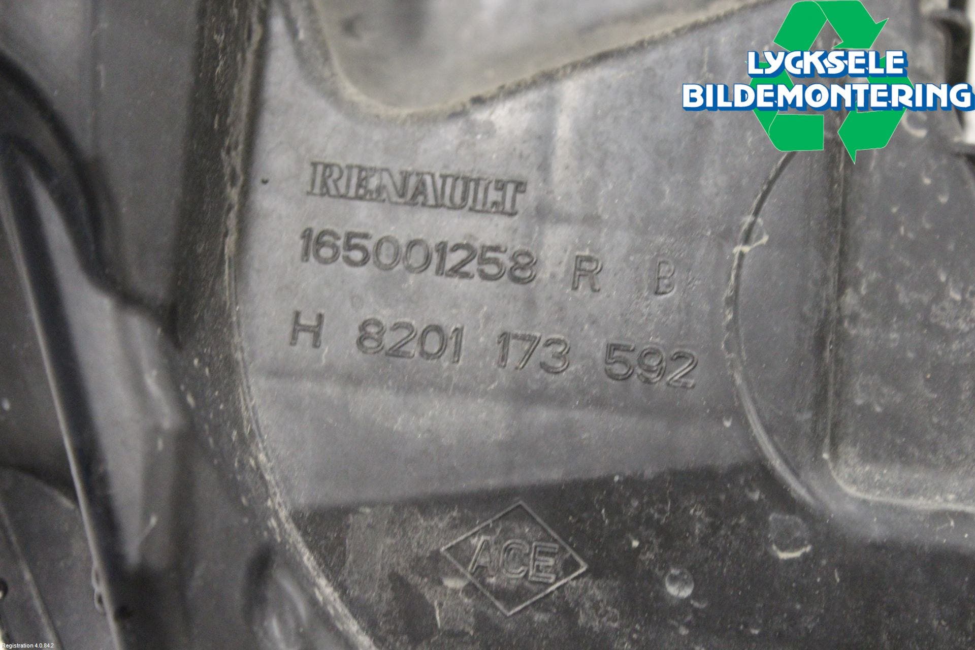 Dacia DUSTER 10-17 Luftrenare