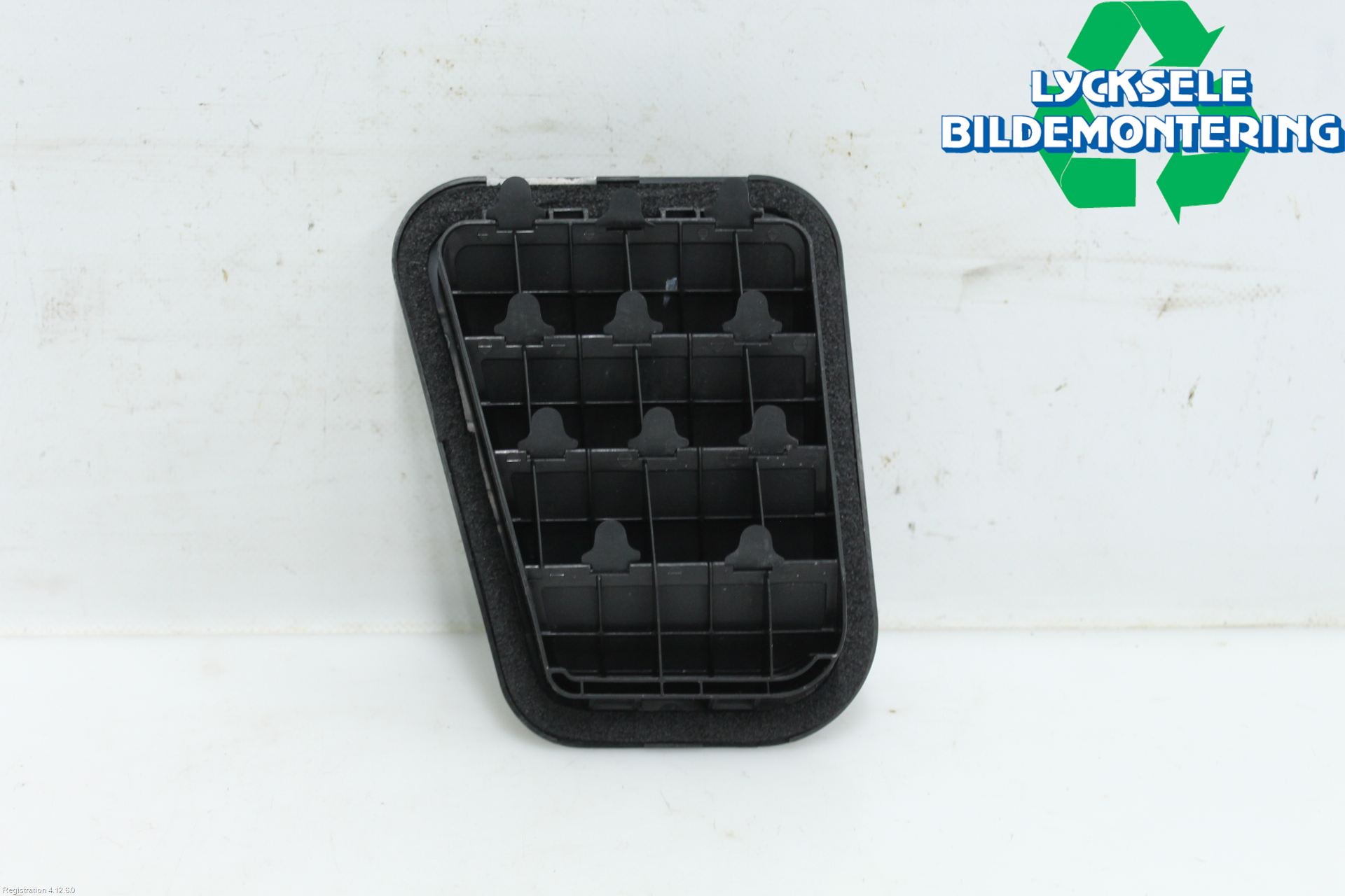 Kia STONIC 18->> Ventilationsutsläpp Bak