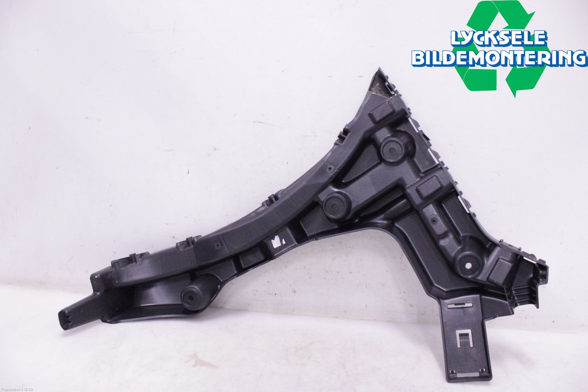 Cupra FORMENTOR 21- Stötfångarfäste Bak Hö