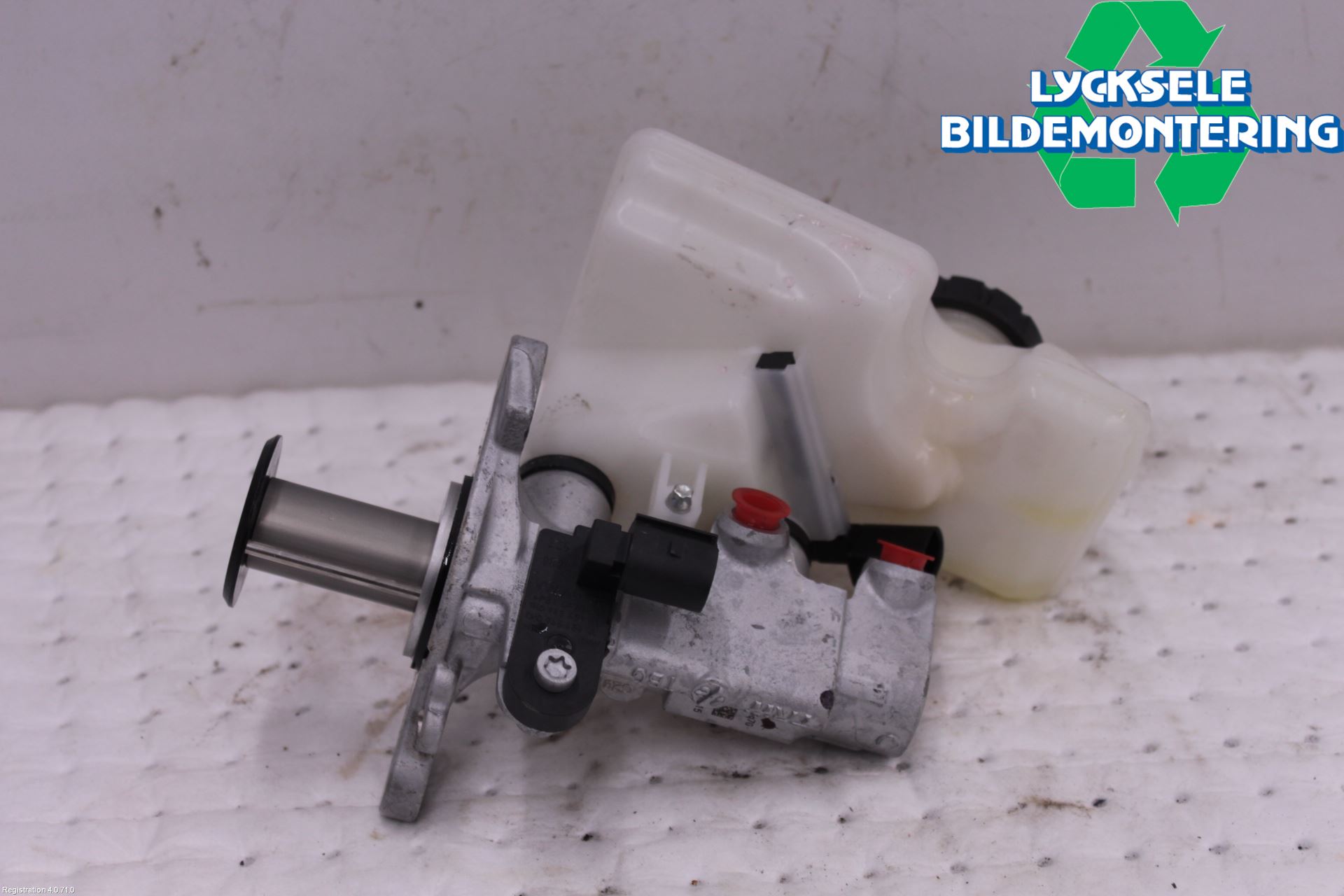 Volkswagen VW T-CROSS 19- Broms Huvudcylinder