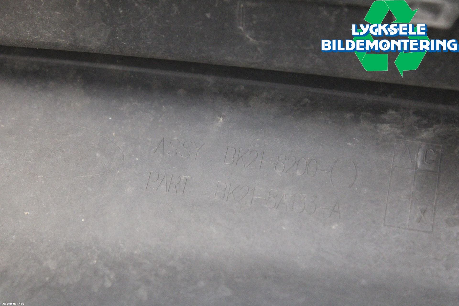 Ford TRANSIT/TOURNEO CUSTOM 13-24 Grill Komp