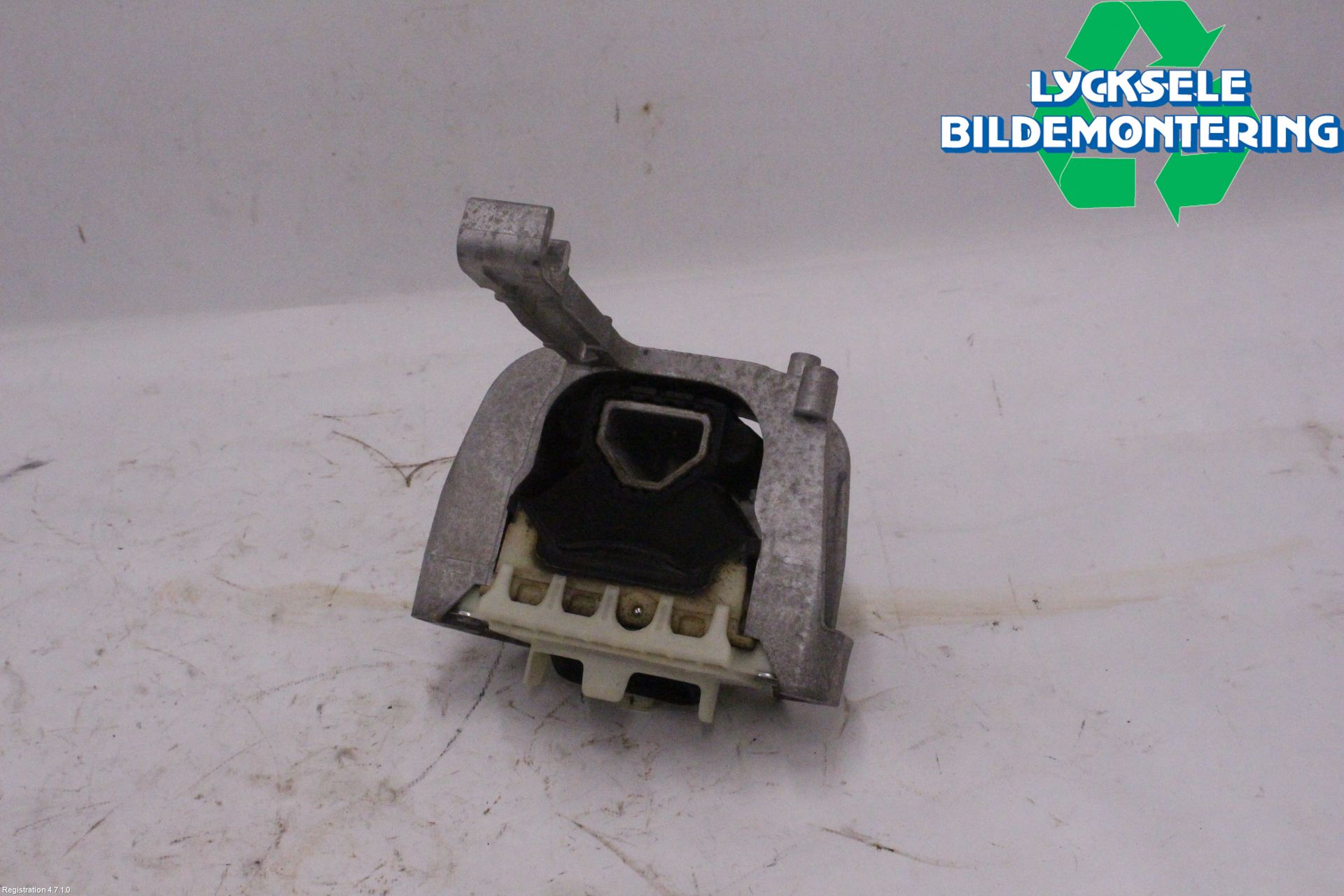 Volkswagen VW TAIGO 22- Motorfäste