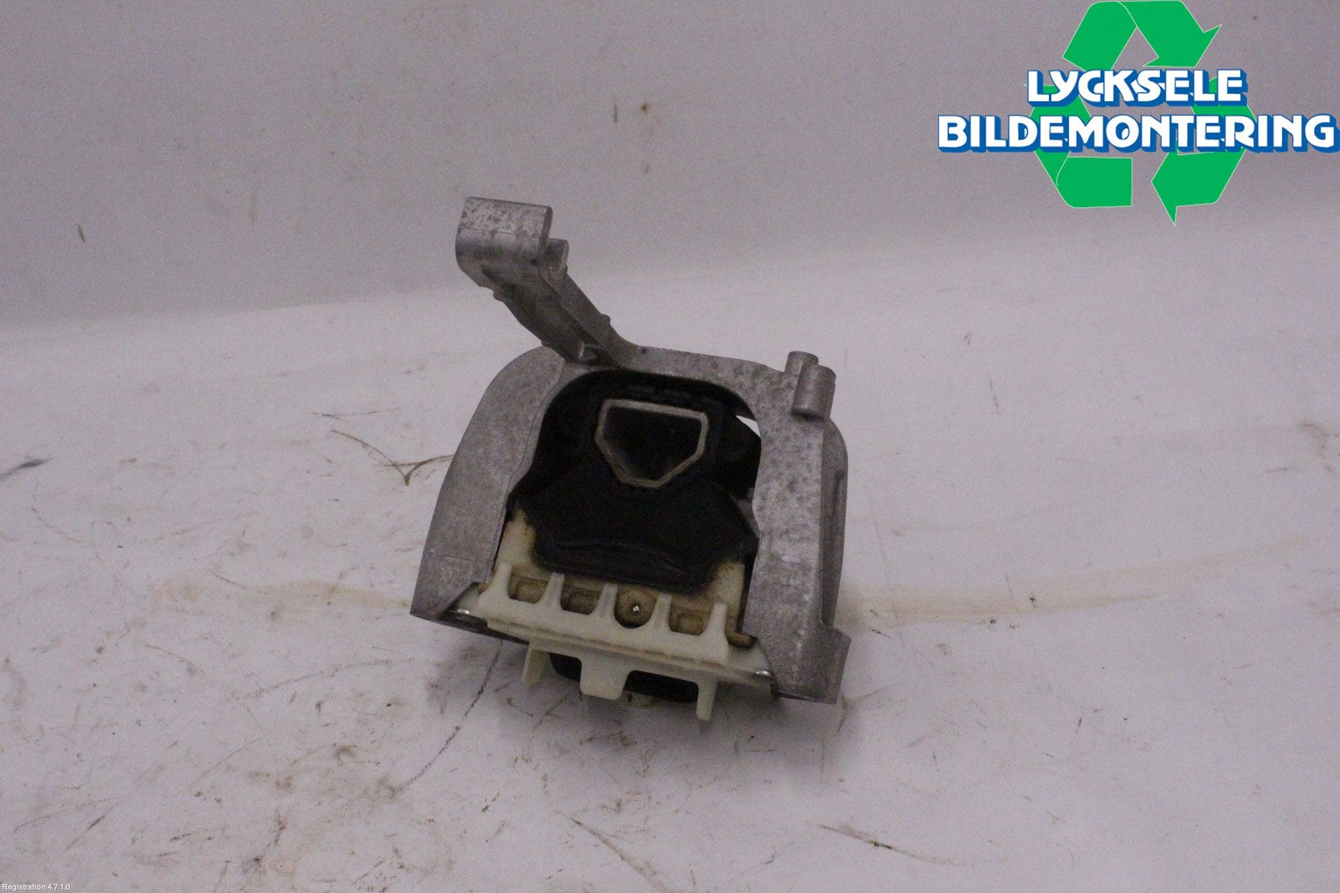 Volkswagen VW TAIGO 22- Motorfäste