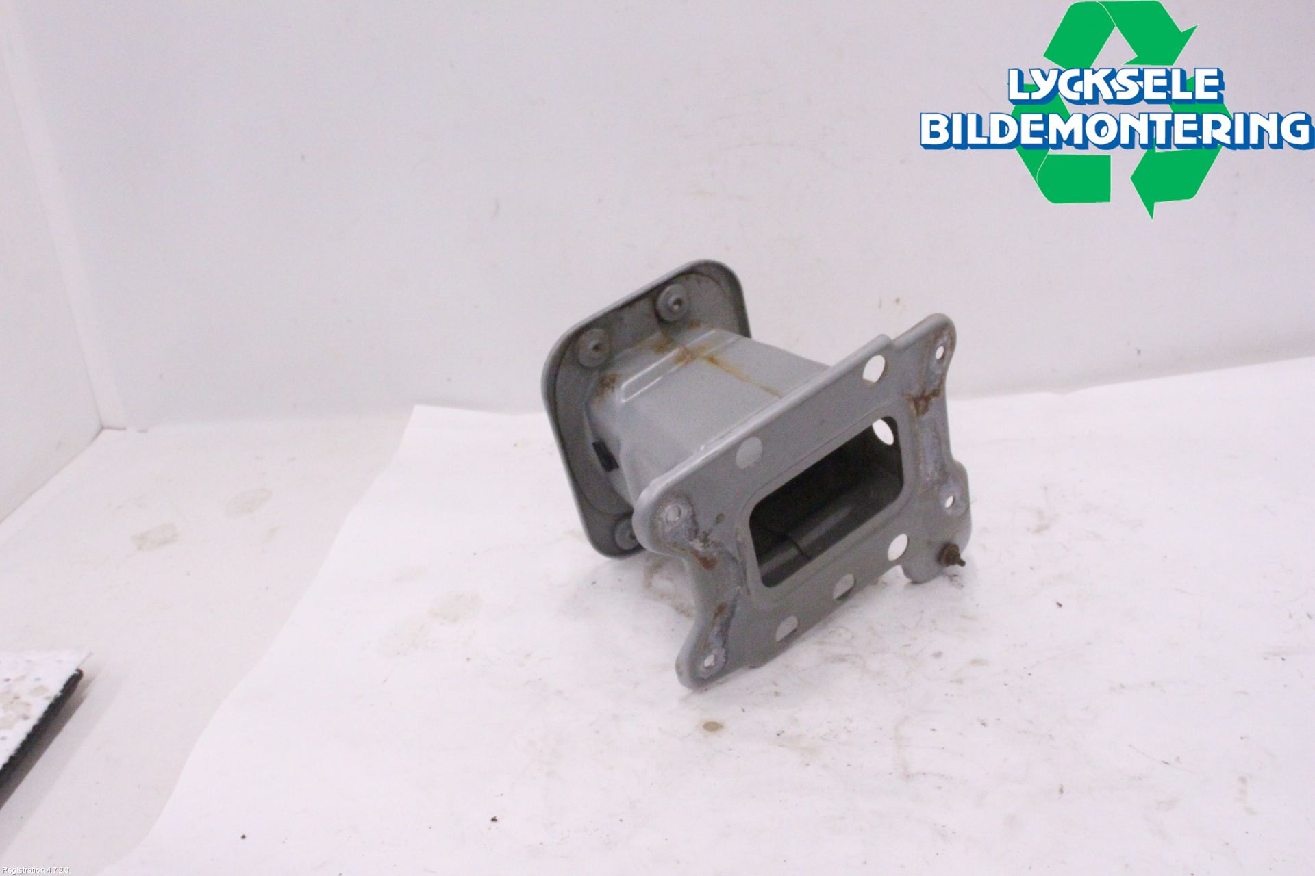 Chevrolet CAPTIVA Stötfångarbärjärn Fram