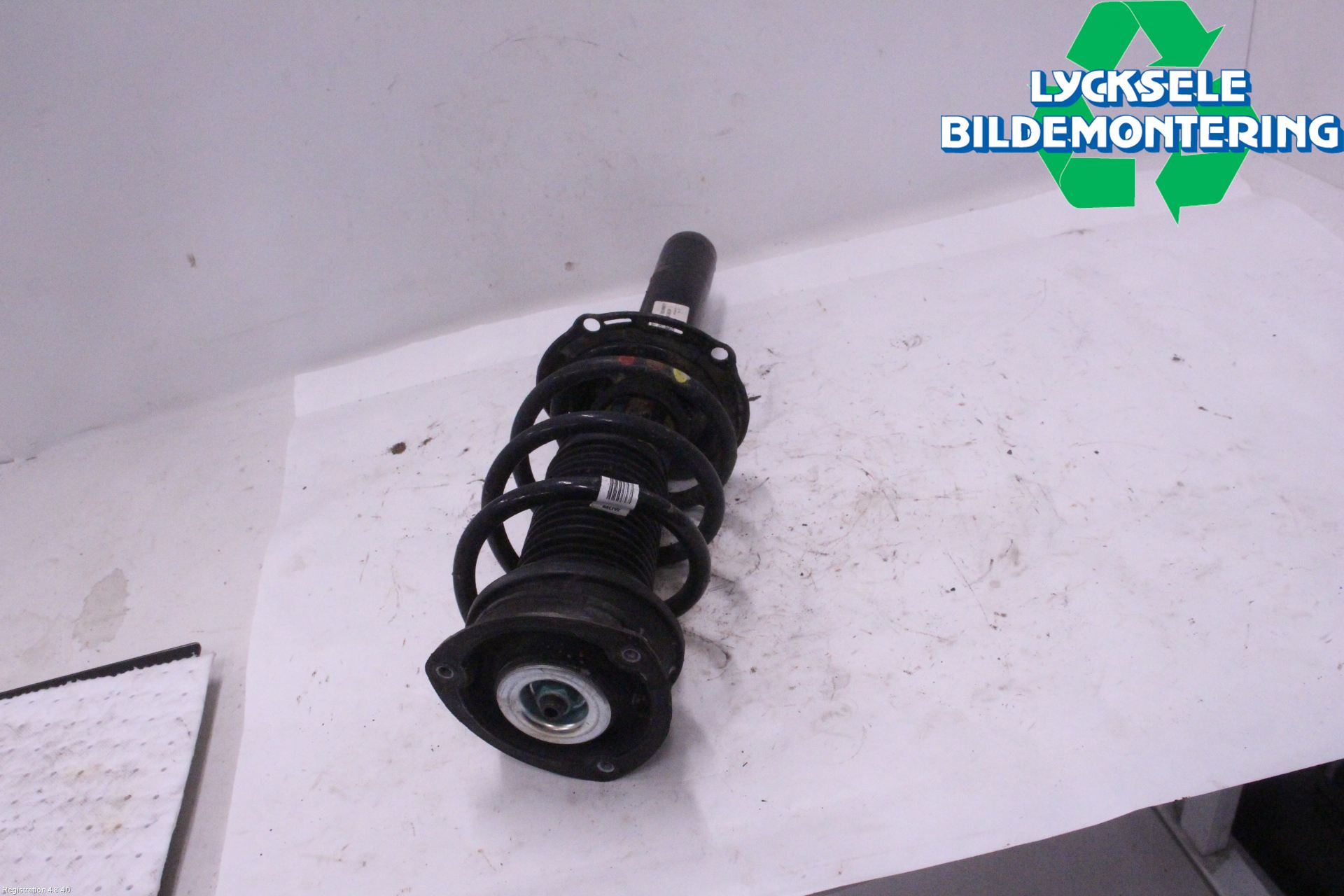 Skoda KODIAQ 17-24 Fjäderben Fram Höger