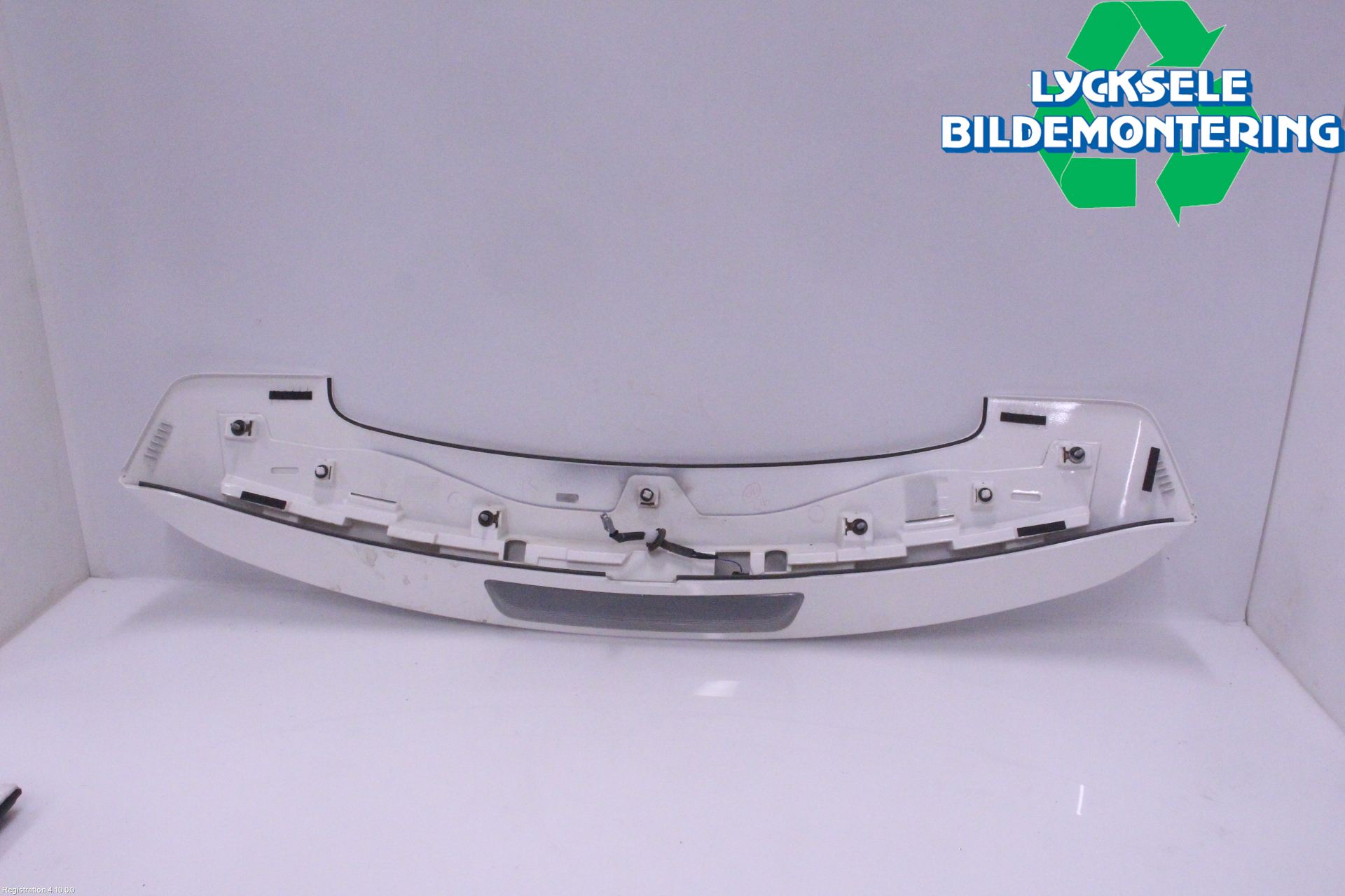 Toyota AVENSIS 09-15 Spoiler Baklucka