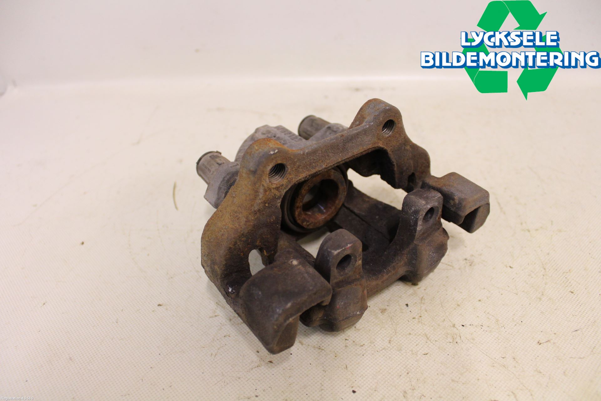 BMW 1 F20/F21 11-19 Bromsok Bak Höger