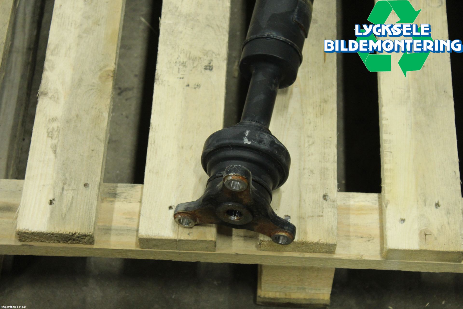 Mercedes-Benz MB E-KLASS (W214) 24- Mellanaxel Komp