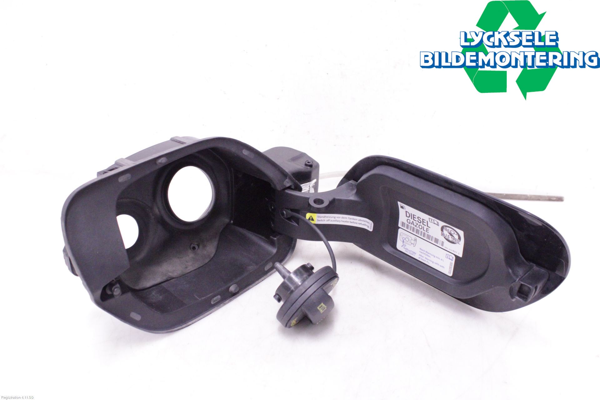 Volkswagen VW PASSAT 15-19 Tanklucka