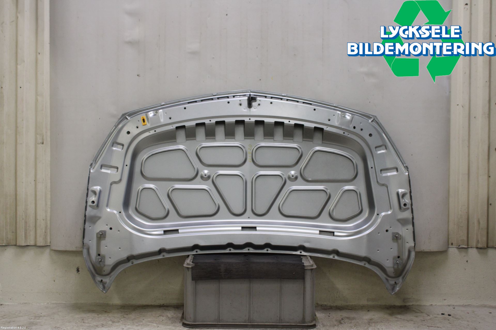 Opel ASTRA J 10-15 Huv Fram