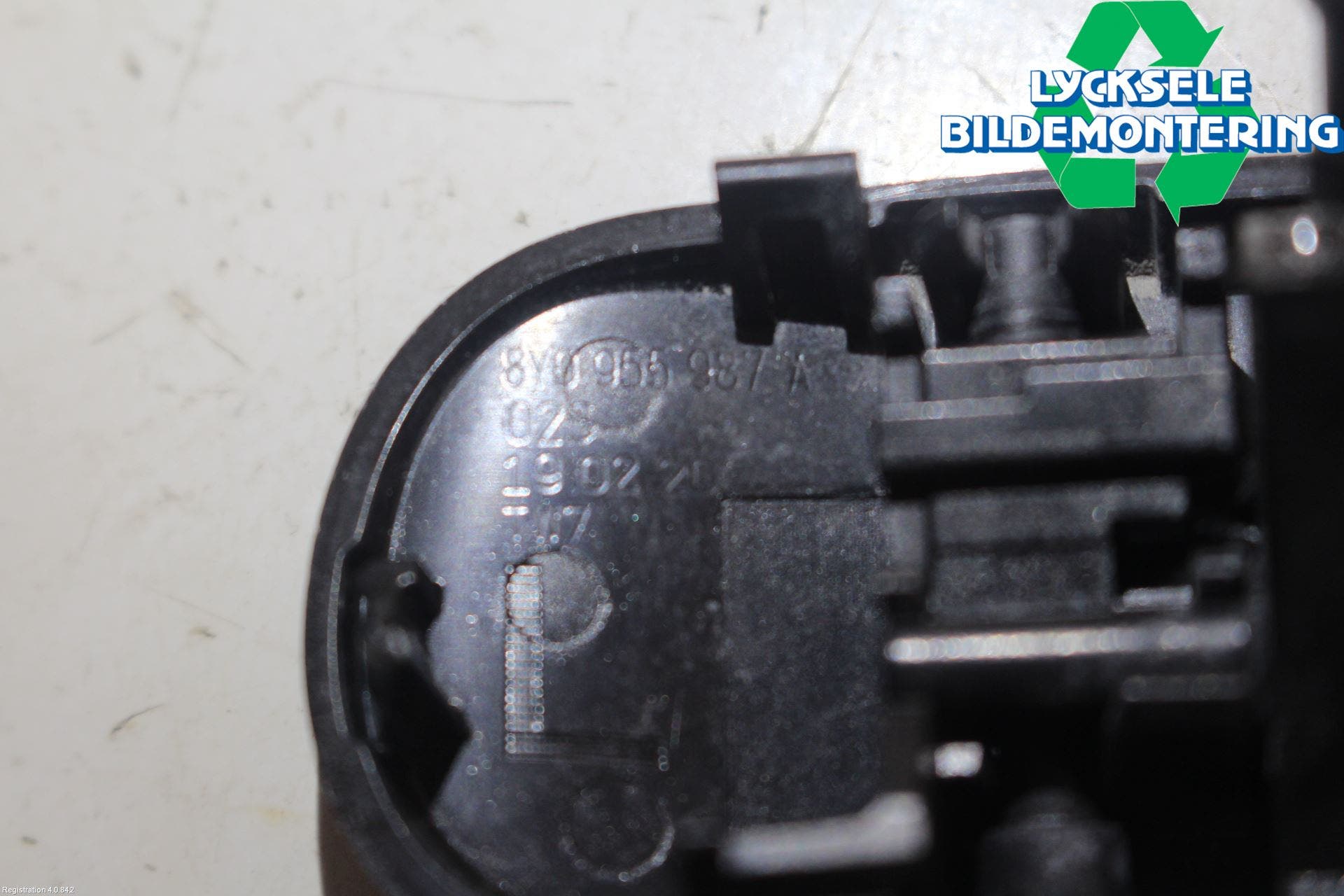 Audi A3/S3 8Y 21- Spolarmunstycke Rutor