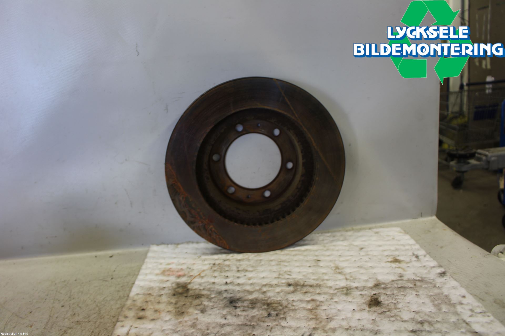 Toyota HILUX 16- Bromsskiva Fram