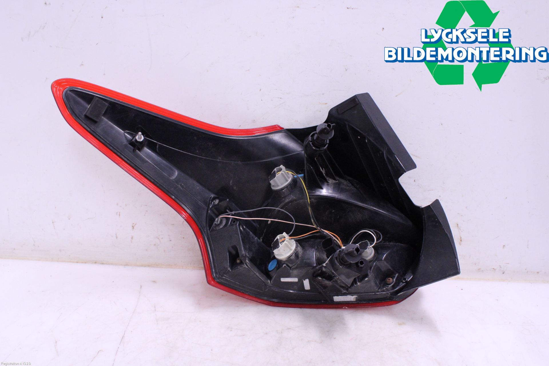 Ford FOCUS 15-18 Bakljus Höger