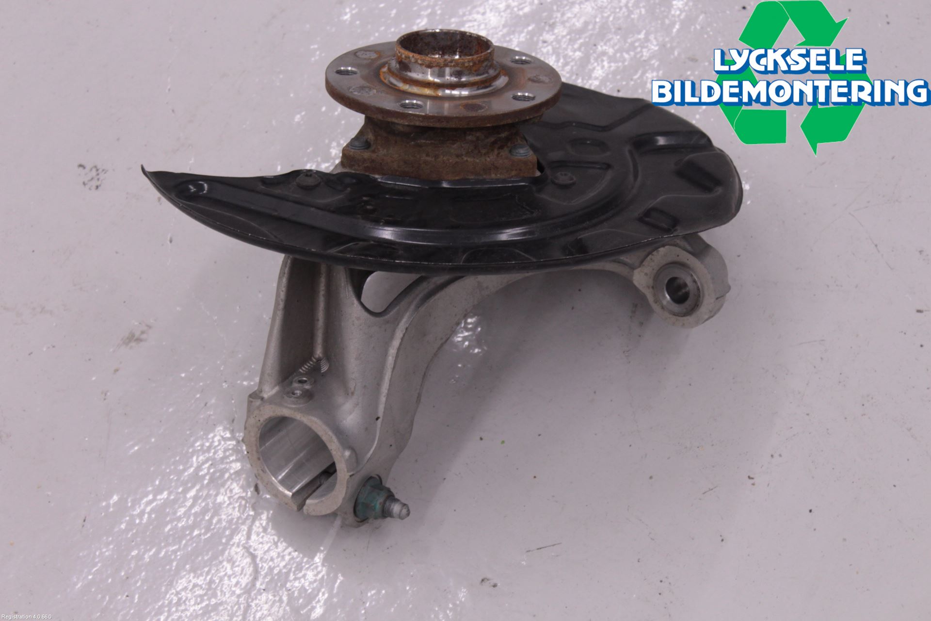 Volkswagen VW TIGUAN 16-24 Styrspindel Lagerhus Hö