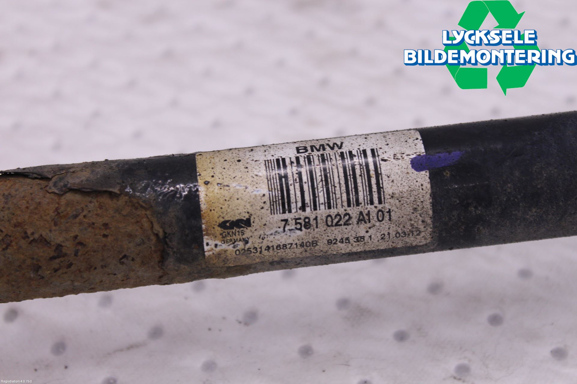 BMW 5 F10/F11/F18 09-17 Drivaxel Bak Höger