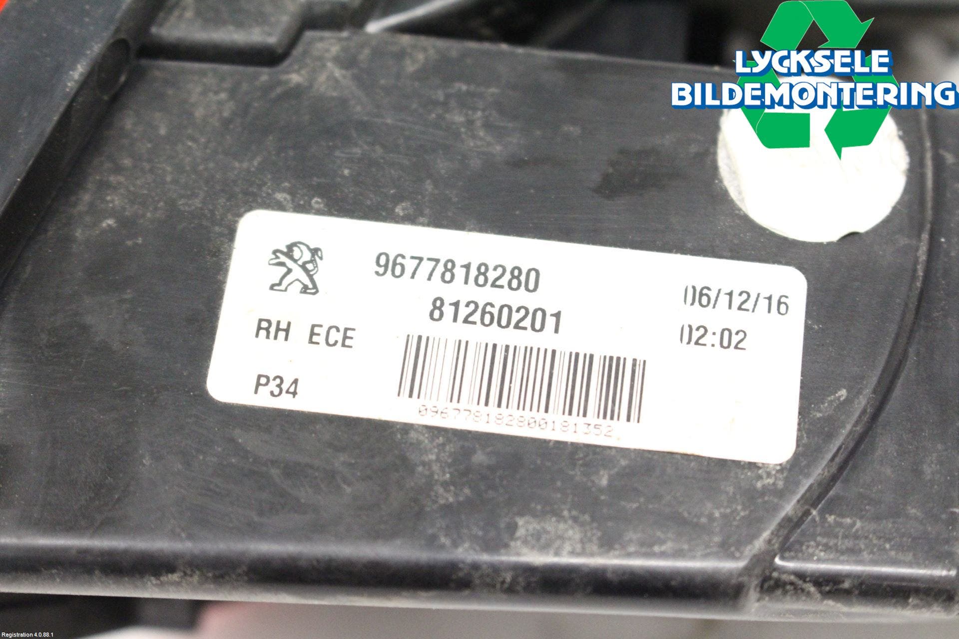 Peugeot 308 14-21 Bakljus Lucka Hö