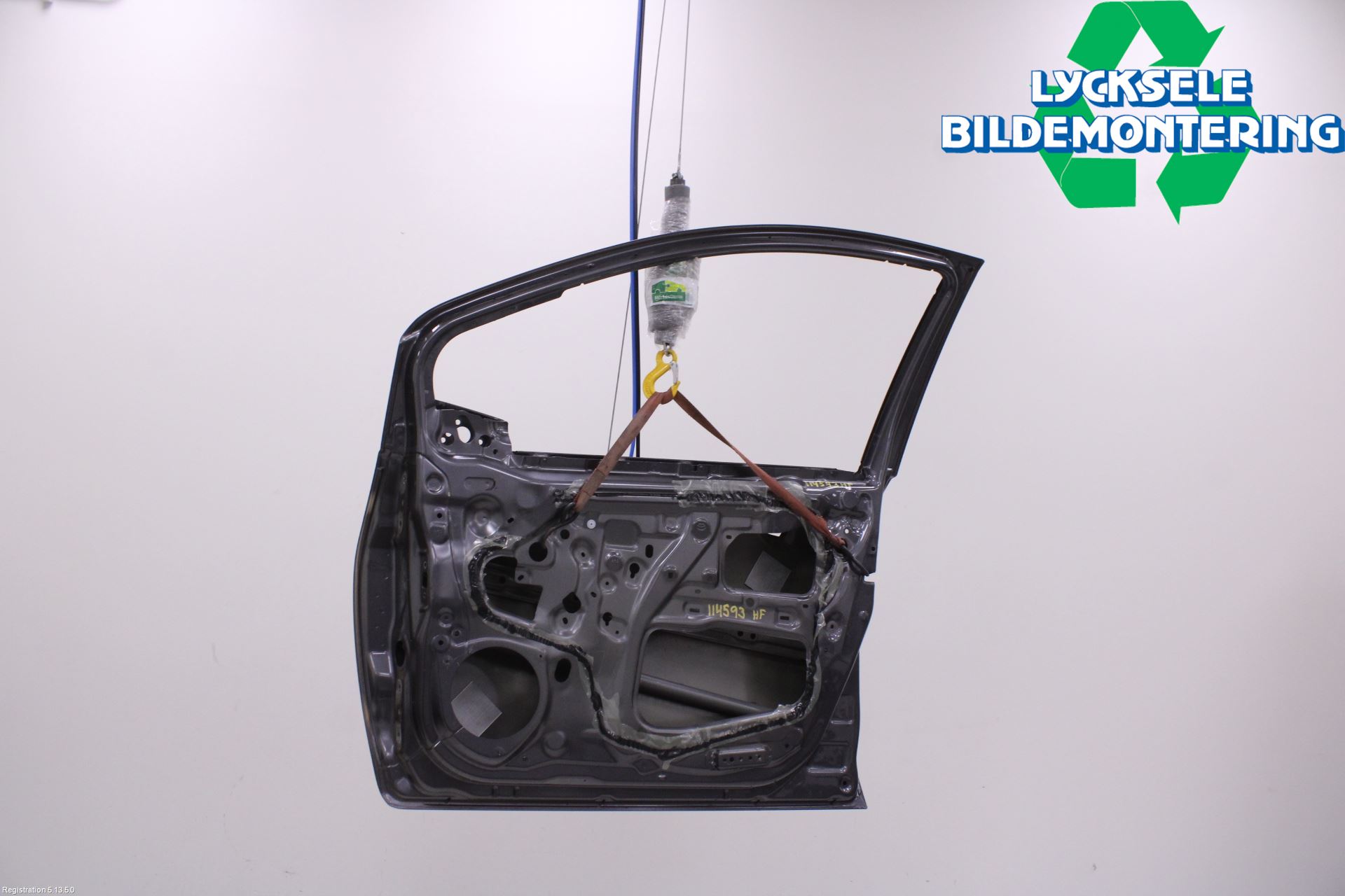 Toyota YARIS XP130 15-20 Dörr Fram Höger