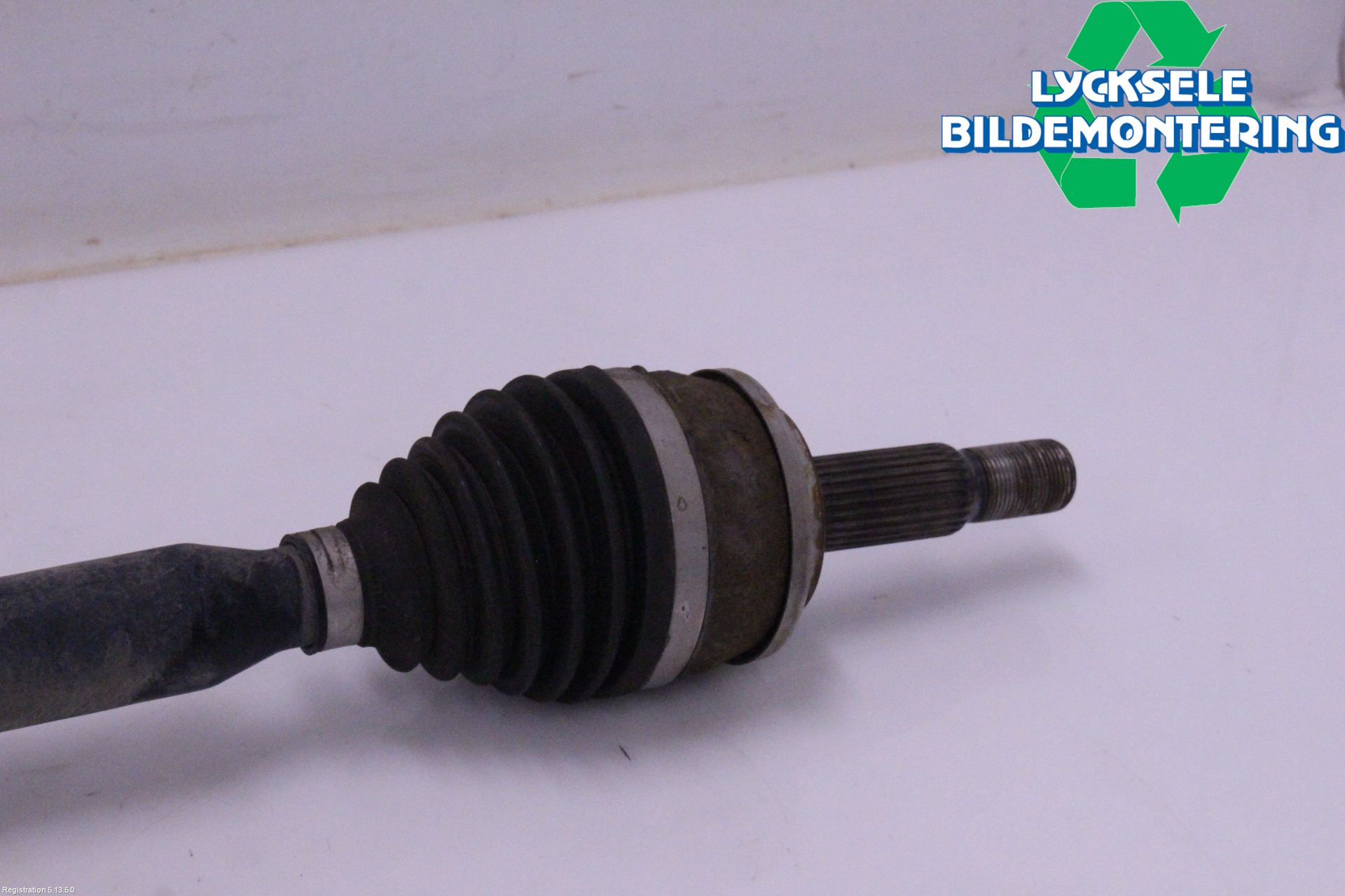 Toyota COROLLA 19- Drivaxel Fram Höger