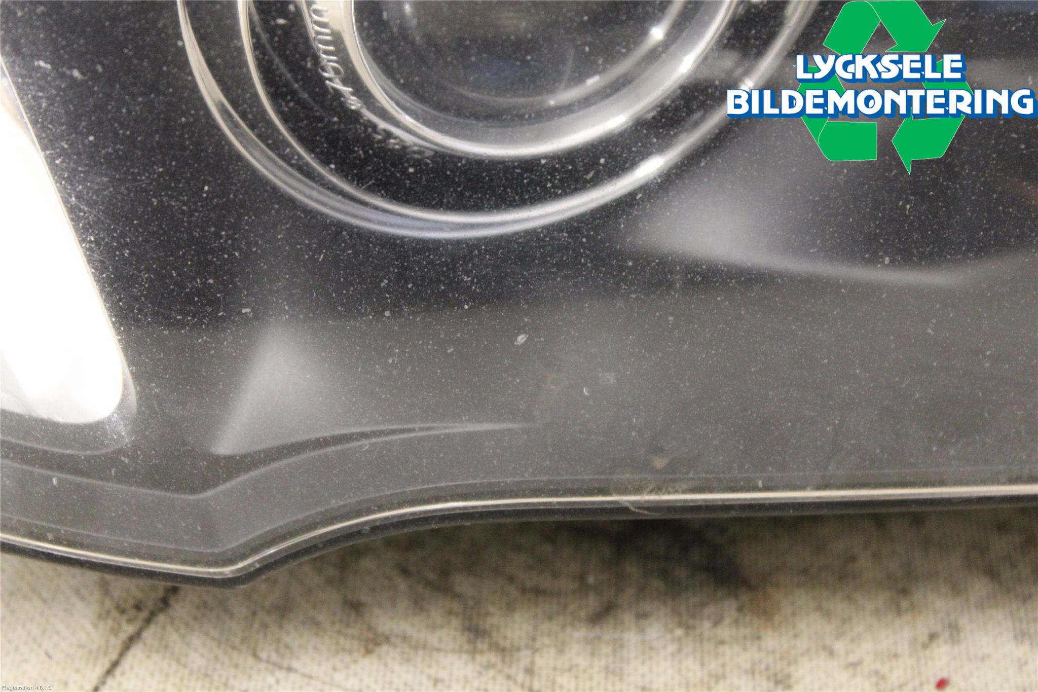 BMW X3 E83     03-10 Strålkastare Höger