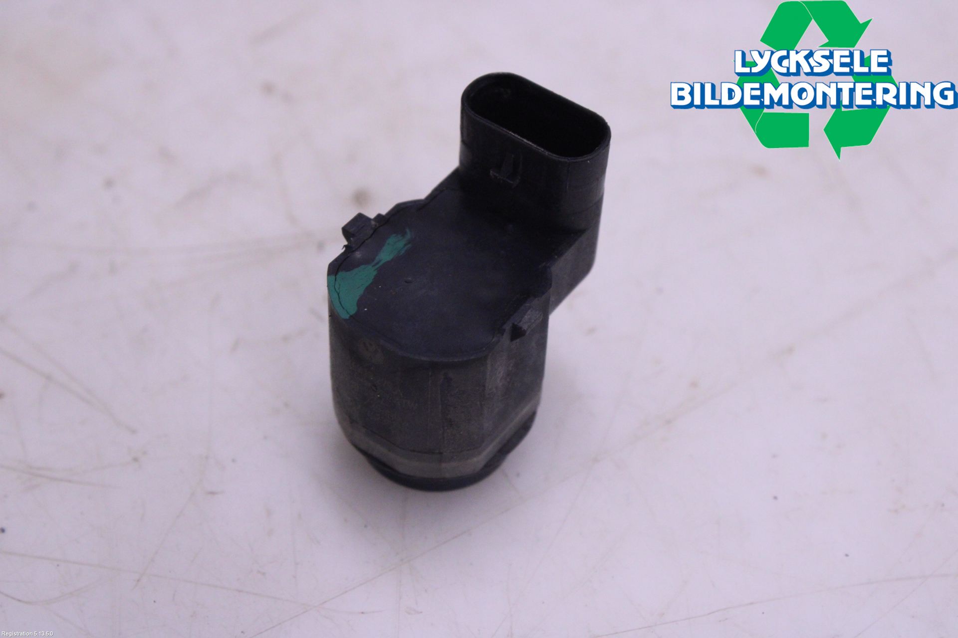 Audi A6 ALLROAD 12-18 Parkeringshjälp Frontsensor