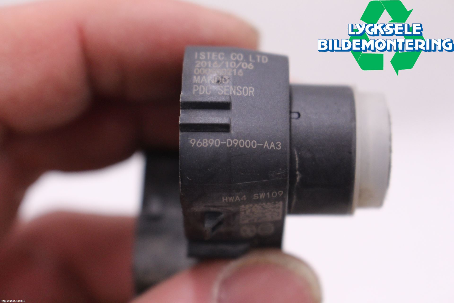 Kia SPORTAGE (QL) 16-21 Parkeringshjälp Frontsensor
