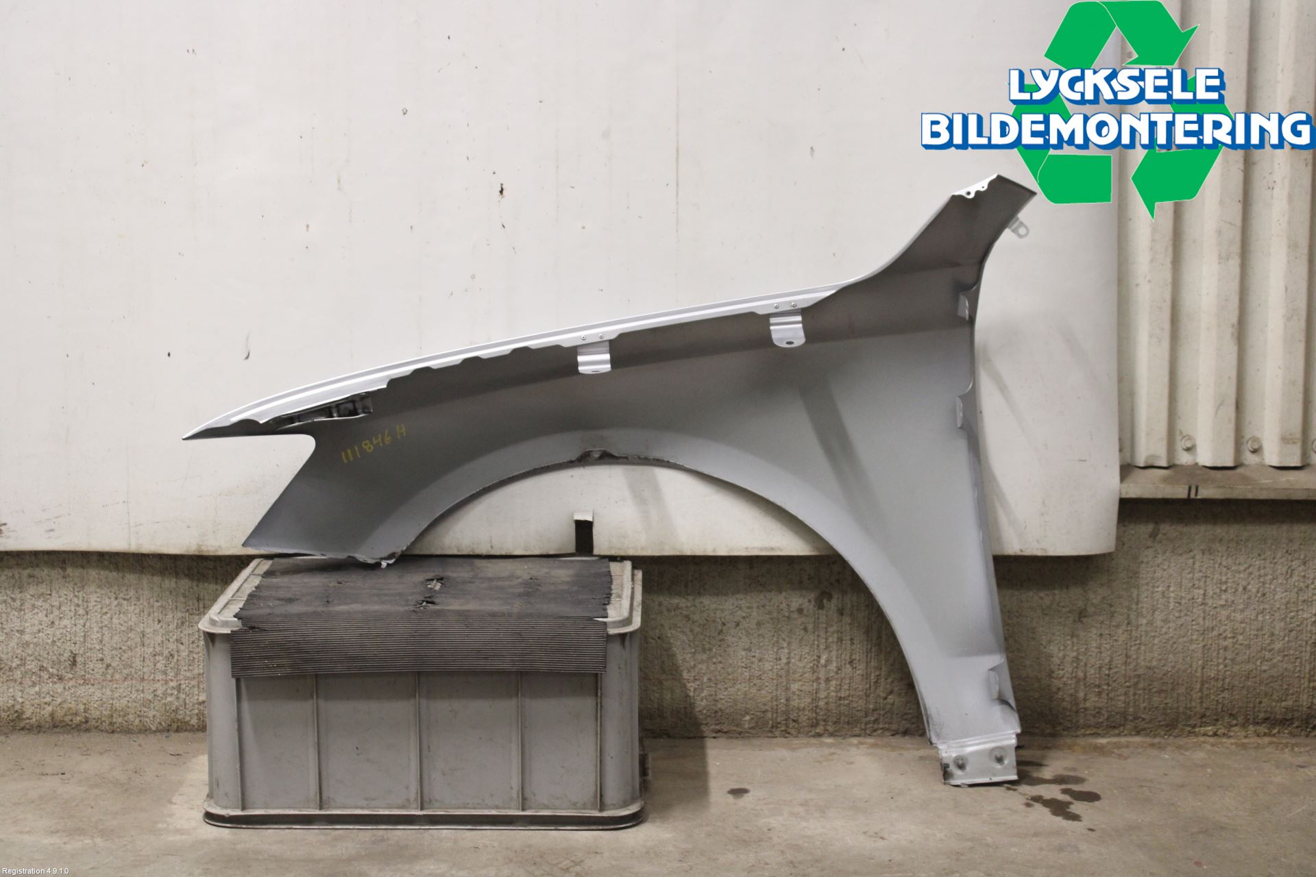 Audi Q5 09-16 Skärm Fram Höger