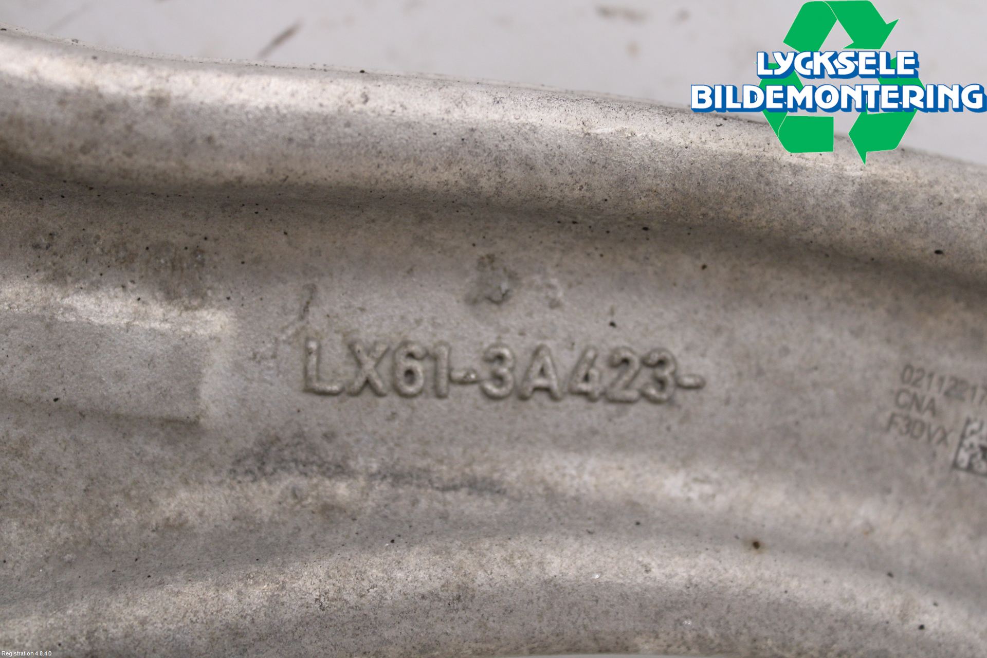 Ford KUGA/KUGA PHEZ/FHEV 20- Bärarm Fram Undre Hö