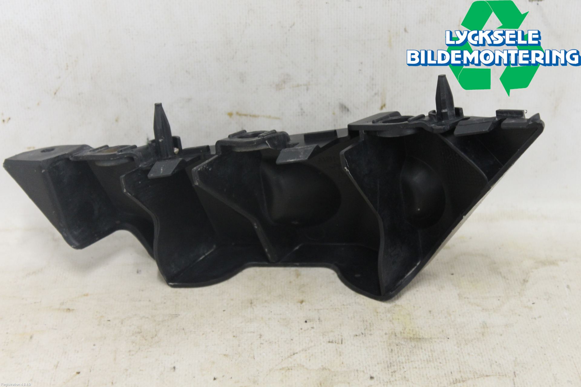 Ford C-MAX II  11-14 Stötfångarfäste Fram Hö