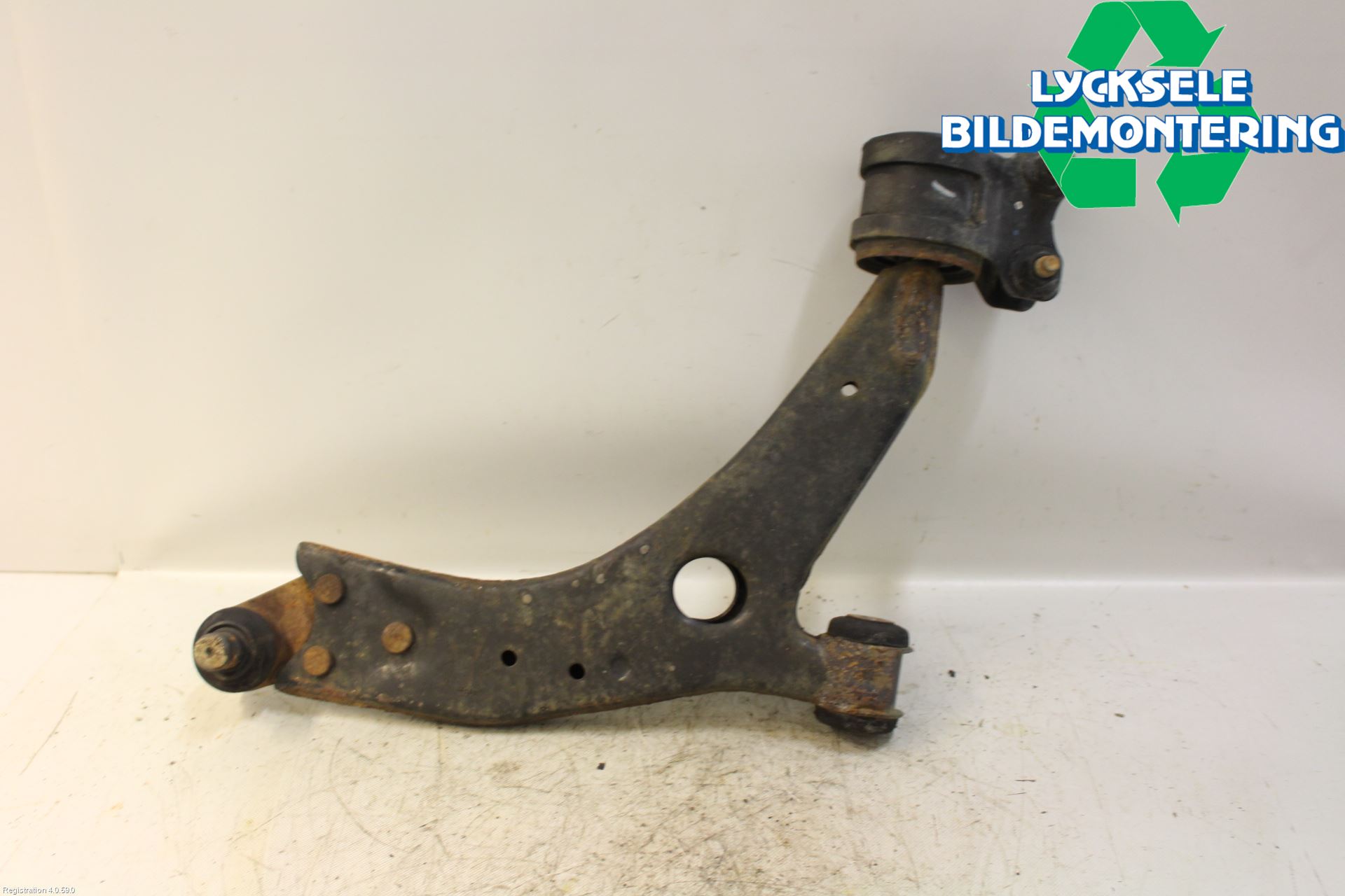 Ford KUGA 08-12 Bärarm Fram Undre Hö