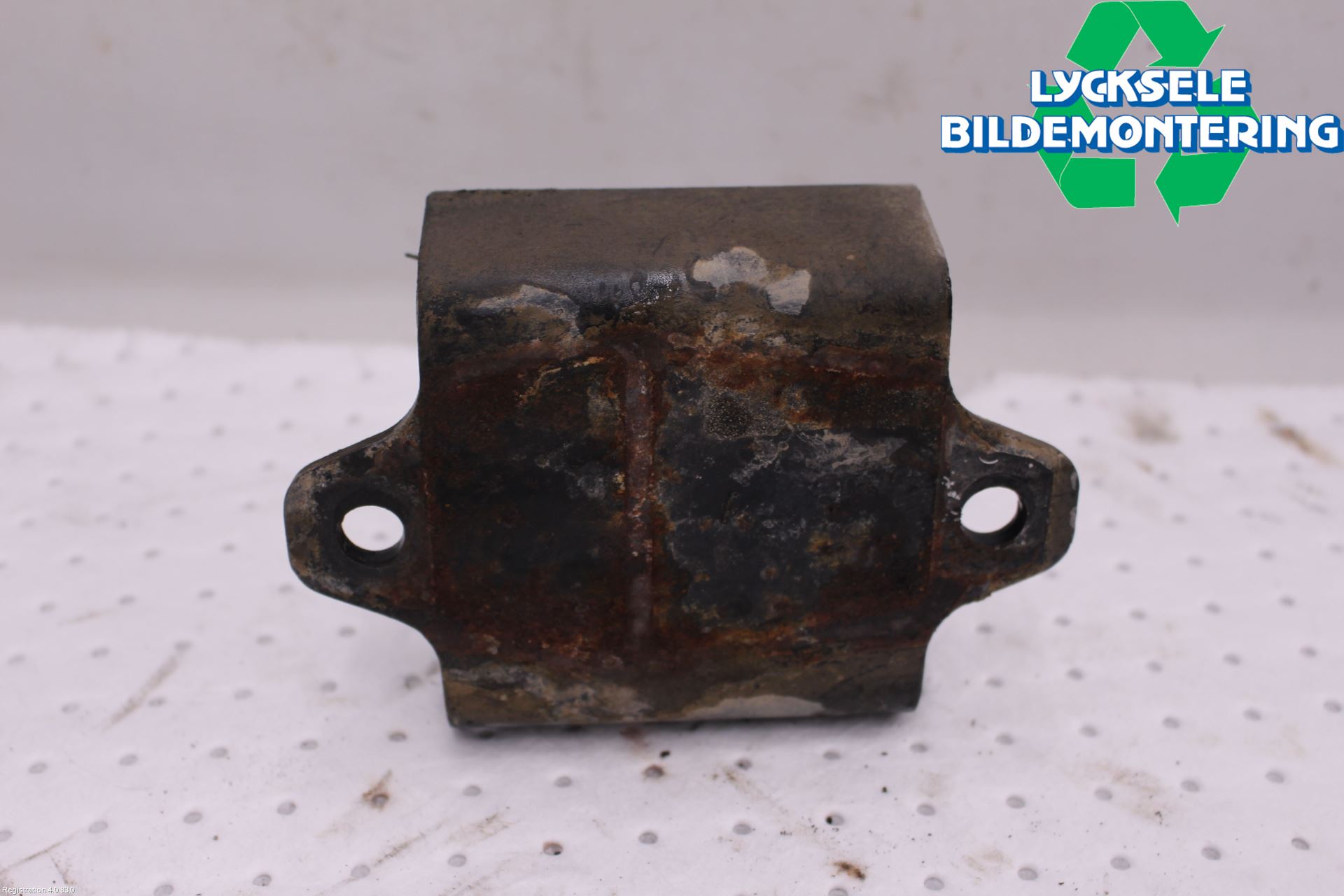 Nissan NAVARA 98-05 Växellådsfäste