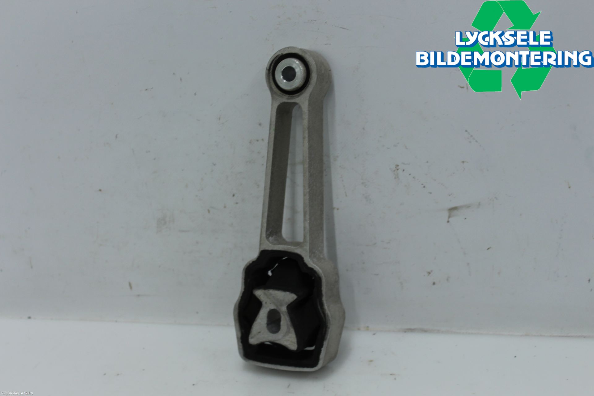 Volvo XC70 08-13 Momentstag Fram