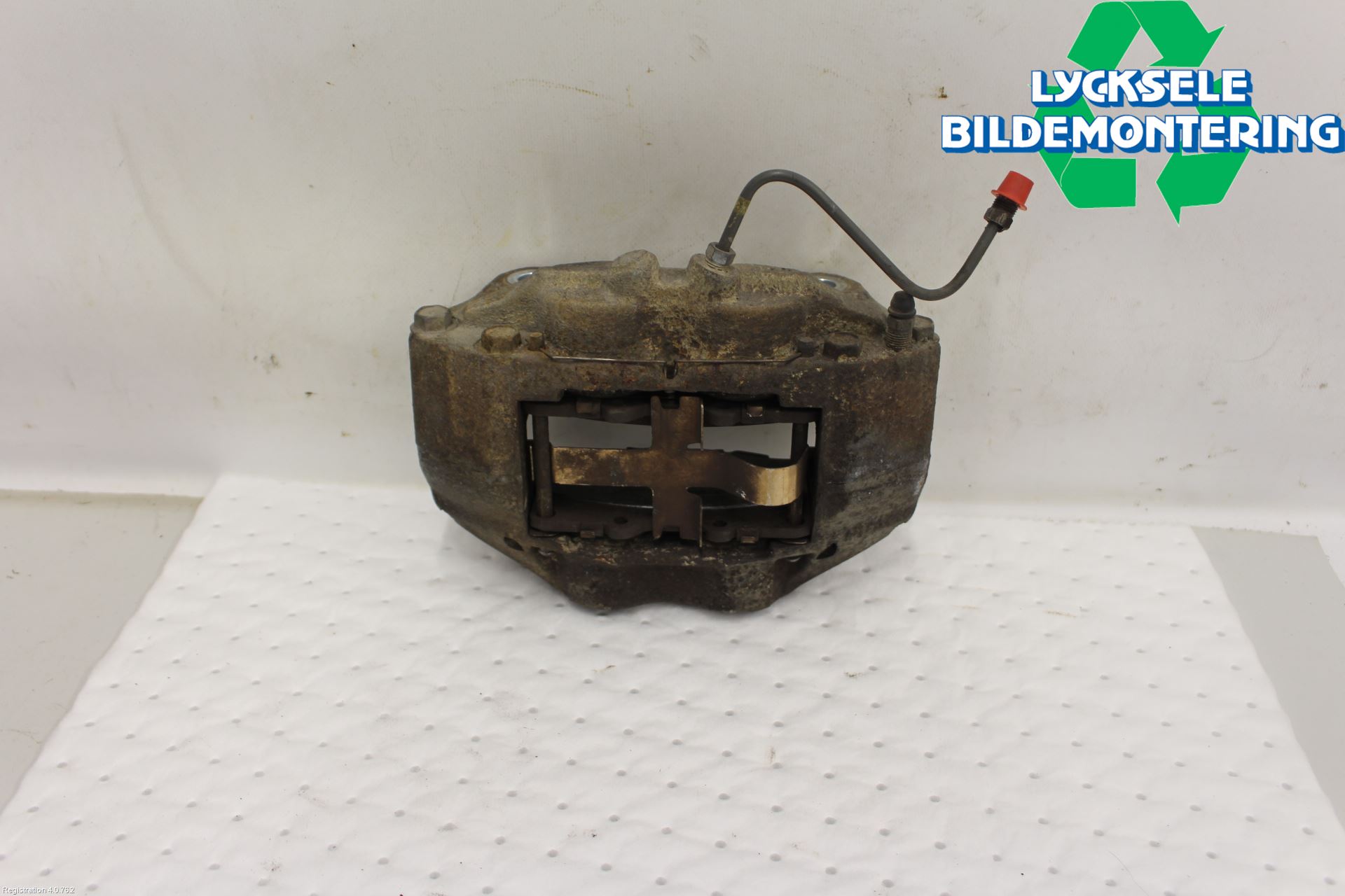 Toyota HILUX 05-16 Bromsok Fram Höger