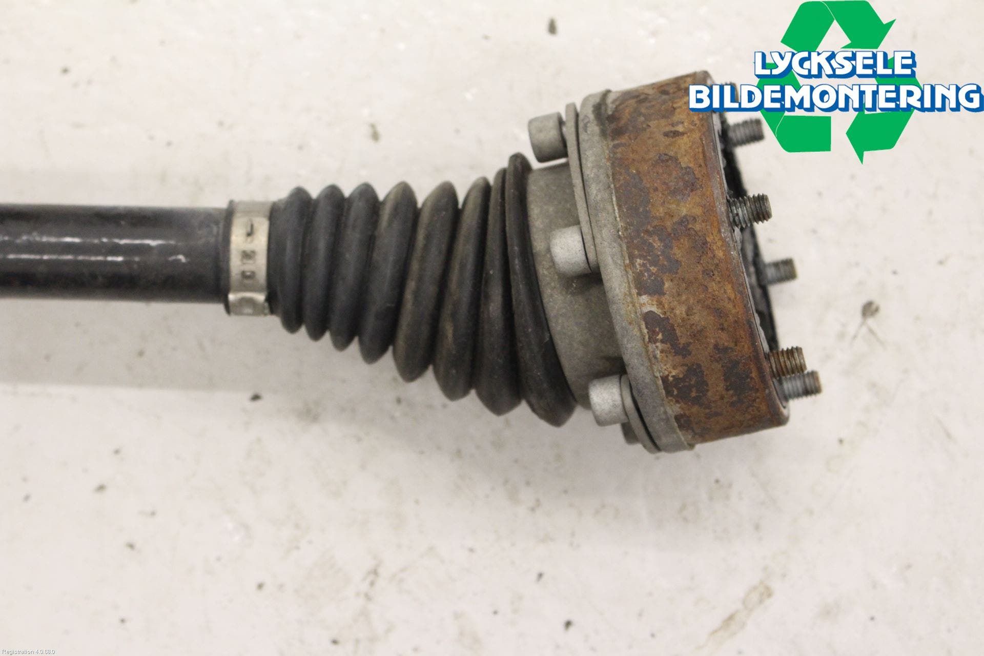 Skoda YETI Drivaxel Bak Höger