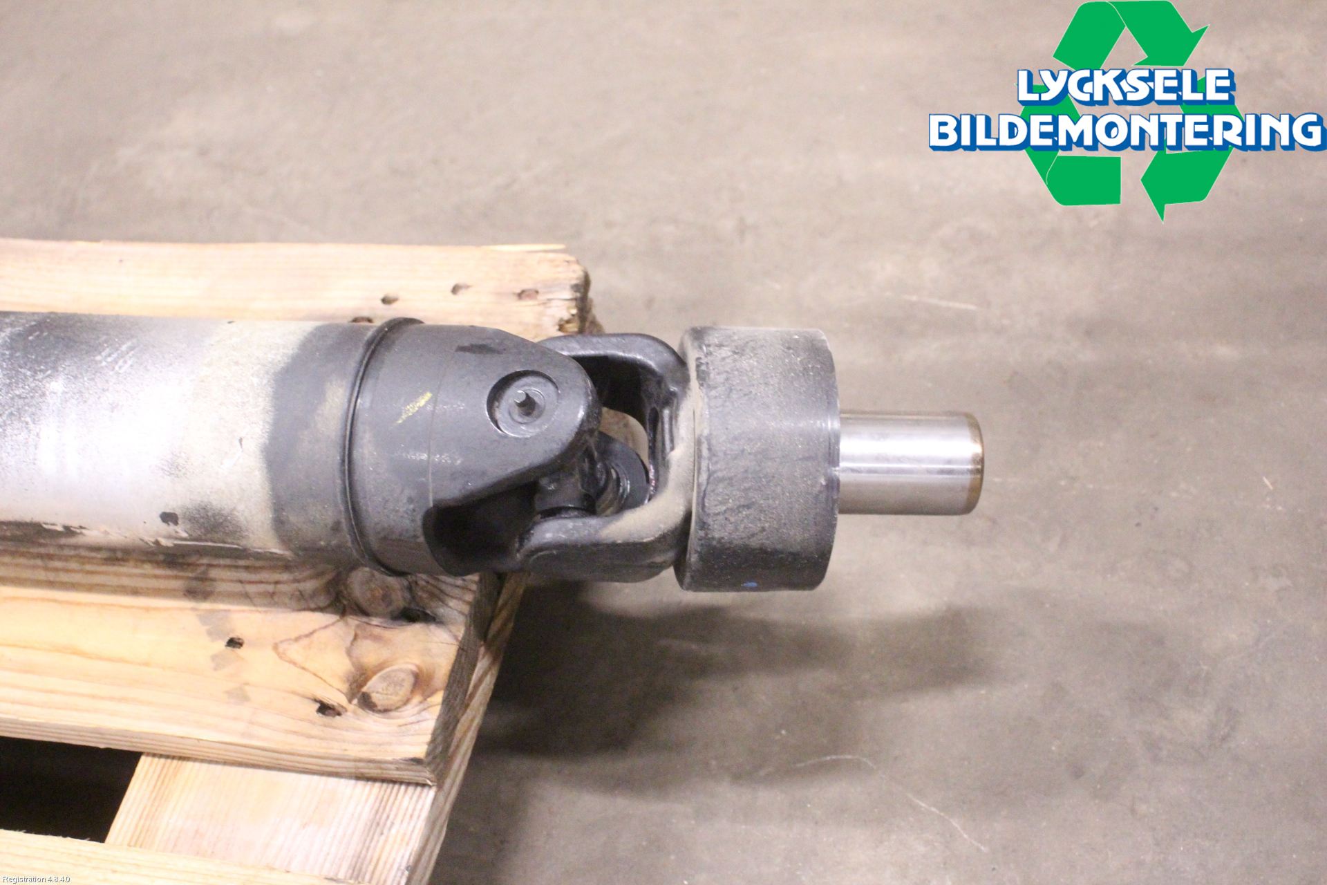 Isuzu D-MAX Mellanaxel Komp