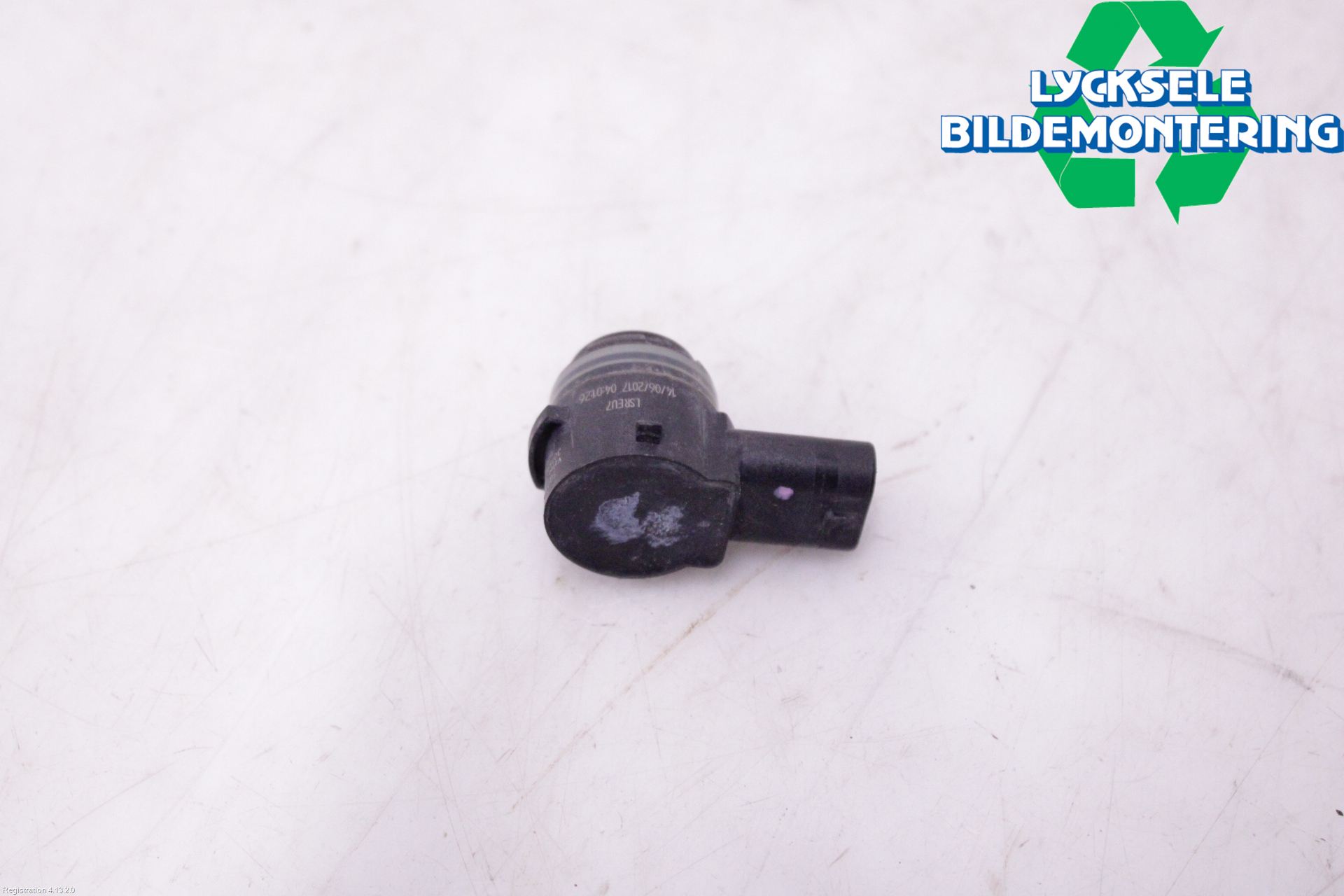 Volkswagen VW PASSAT 15-19 Parkeringshjälp Frontsensor