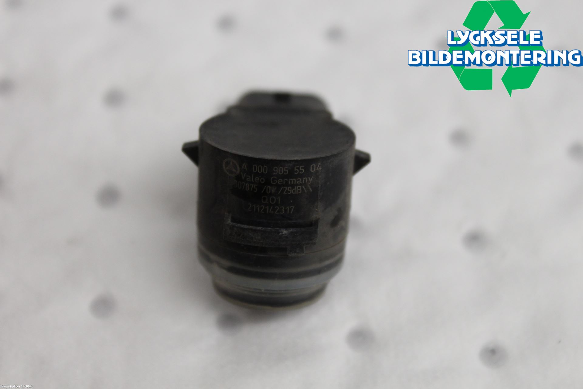 Mercedes-Benz MB C-KLASS (W205) 14-21 Parkeringshjälp Frontsensor