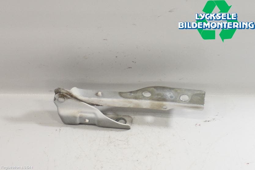 Volkswagen VW POLO 10-17 Huvgångjärn