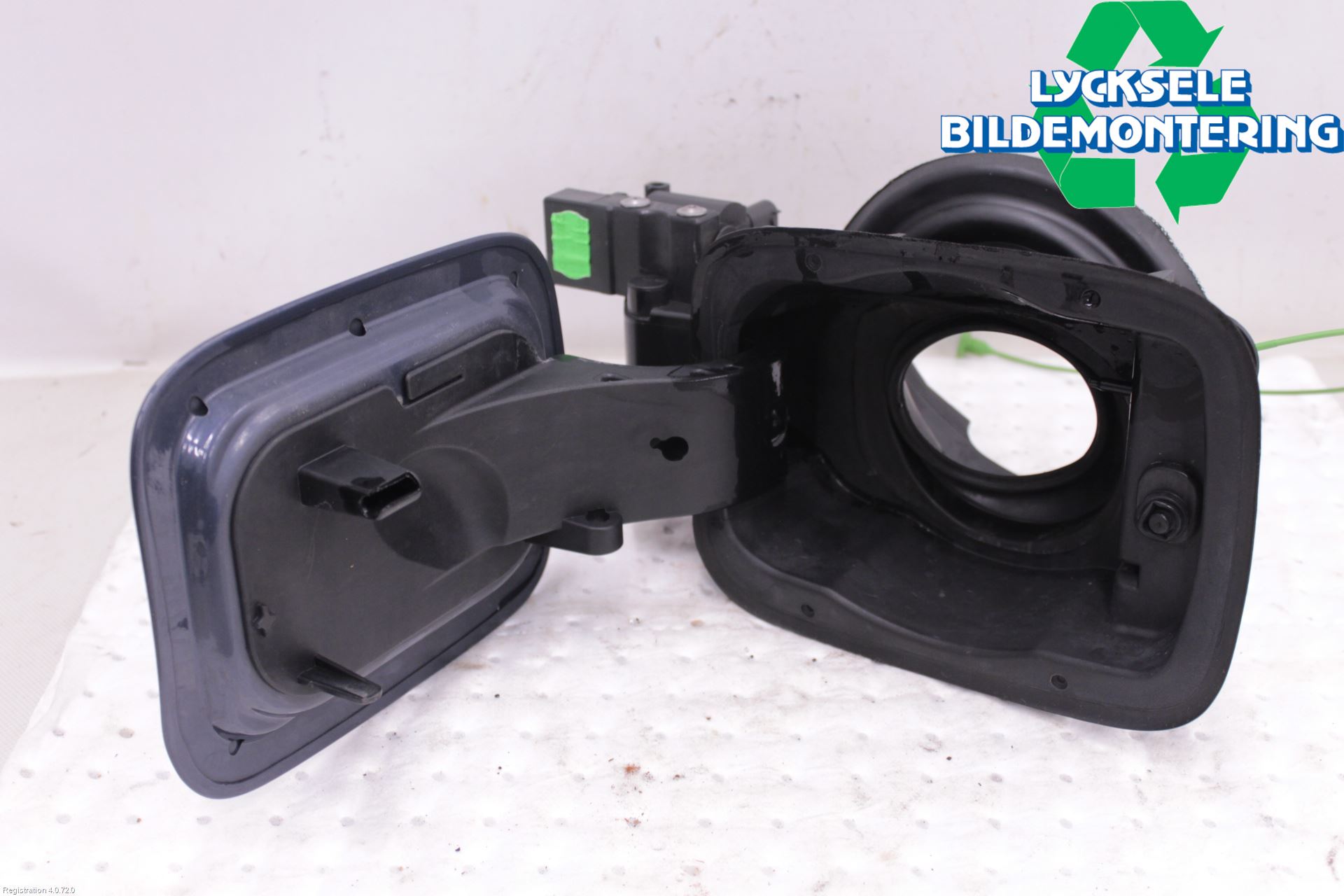 BMW X1 E84 10-15 Tanklucka