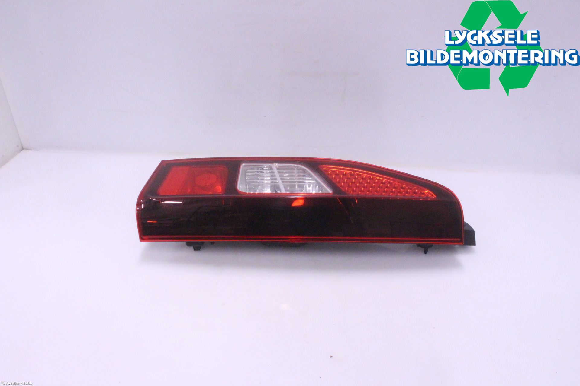 Peugeot PARTNER 16-18 Bakljus Höger